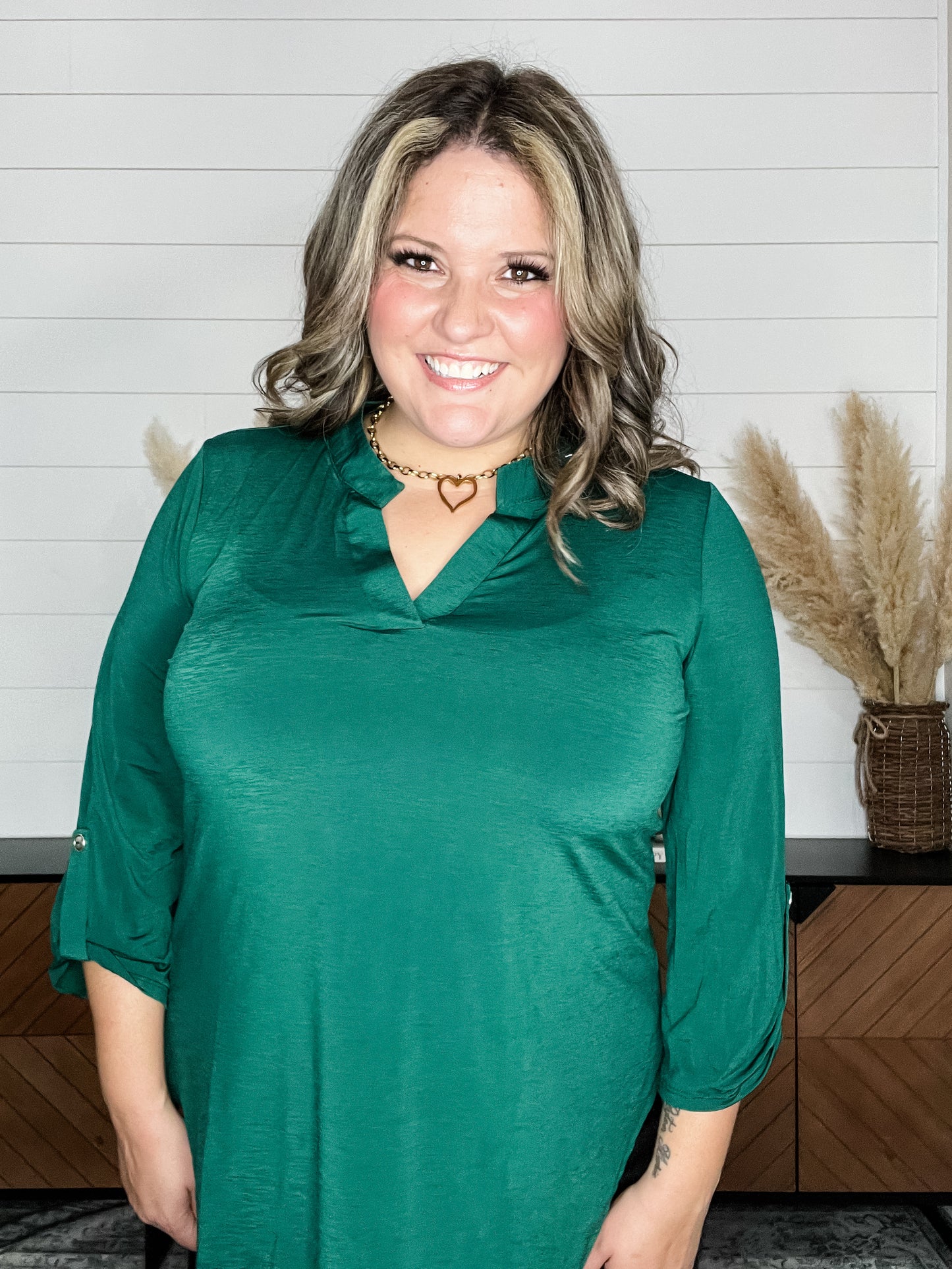 Dear Scarlett "Bold Choice" 3/4 Sleeve Split Neck (Jewel Green)