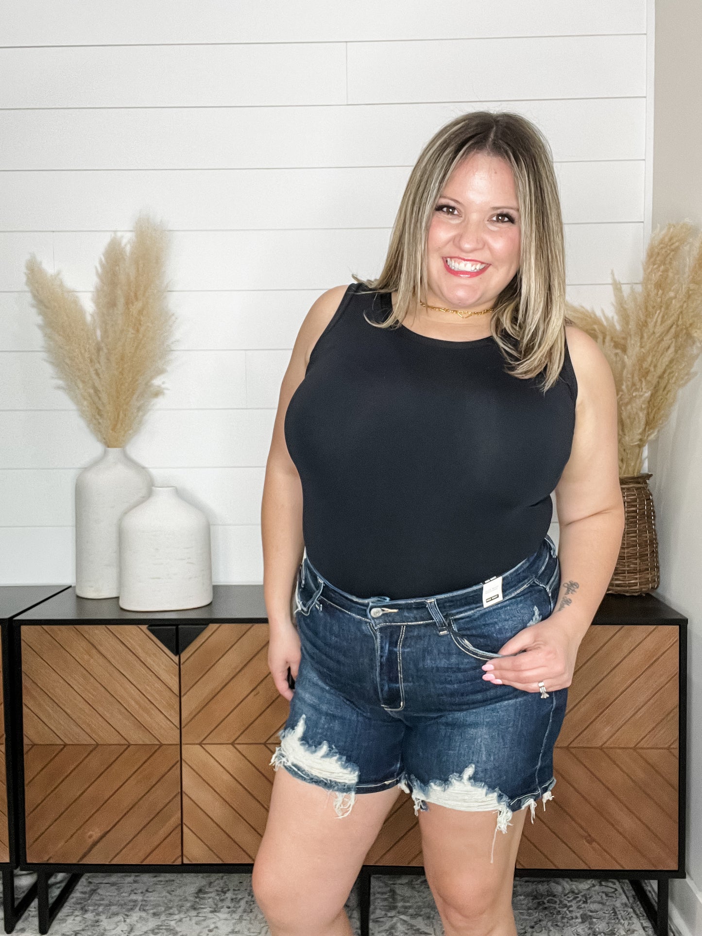 "Rayleen" Seamless Smoothing Tank (Black & Nude)