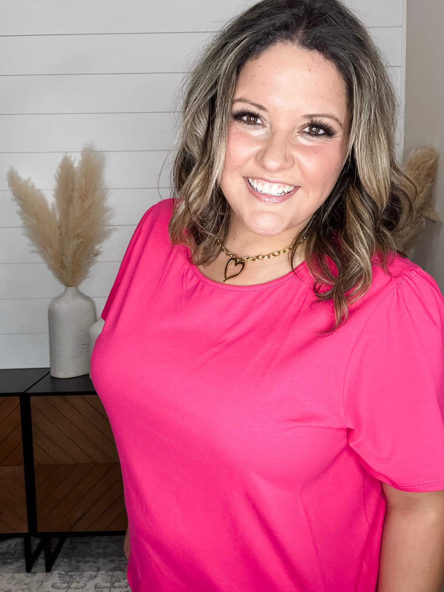 "Rearview" Short Sleeve with Side Slits (Fuchsia)