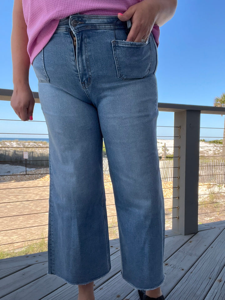 Mica Denim Wide Leg Jeans with square pocket detail