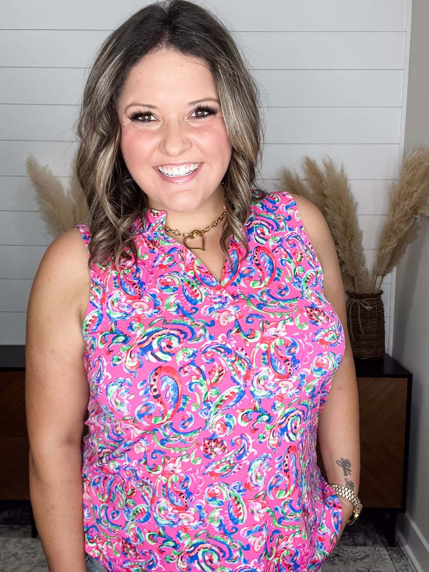 "Abner" Sleeveless Split Neck
