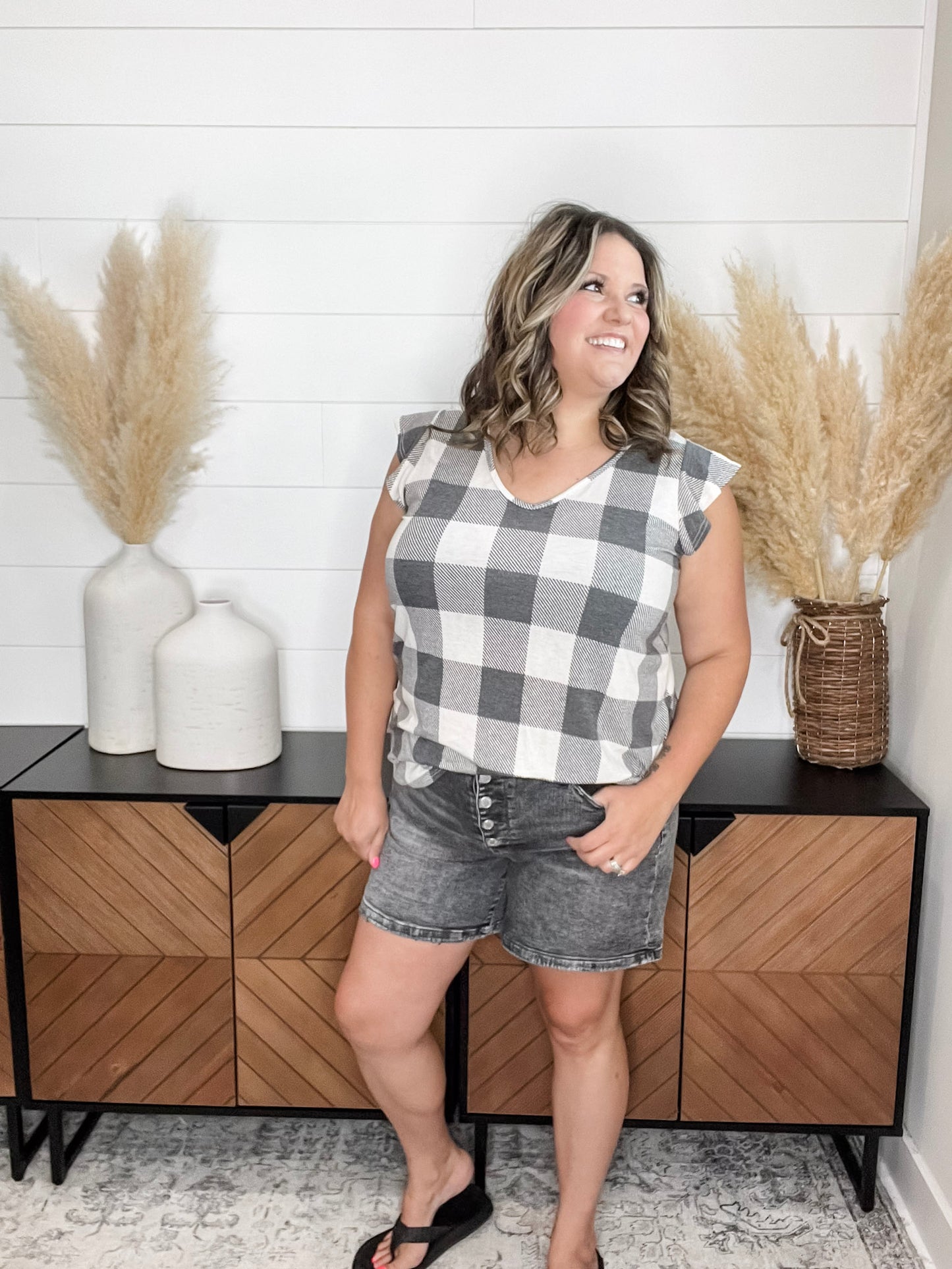 Judy Blue “Did You See That” Grey Buttonfly shorts