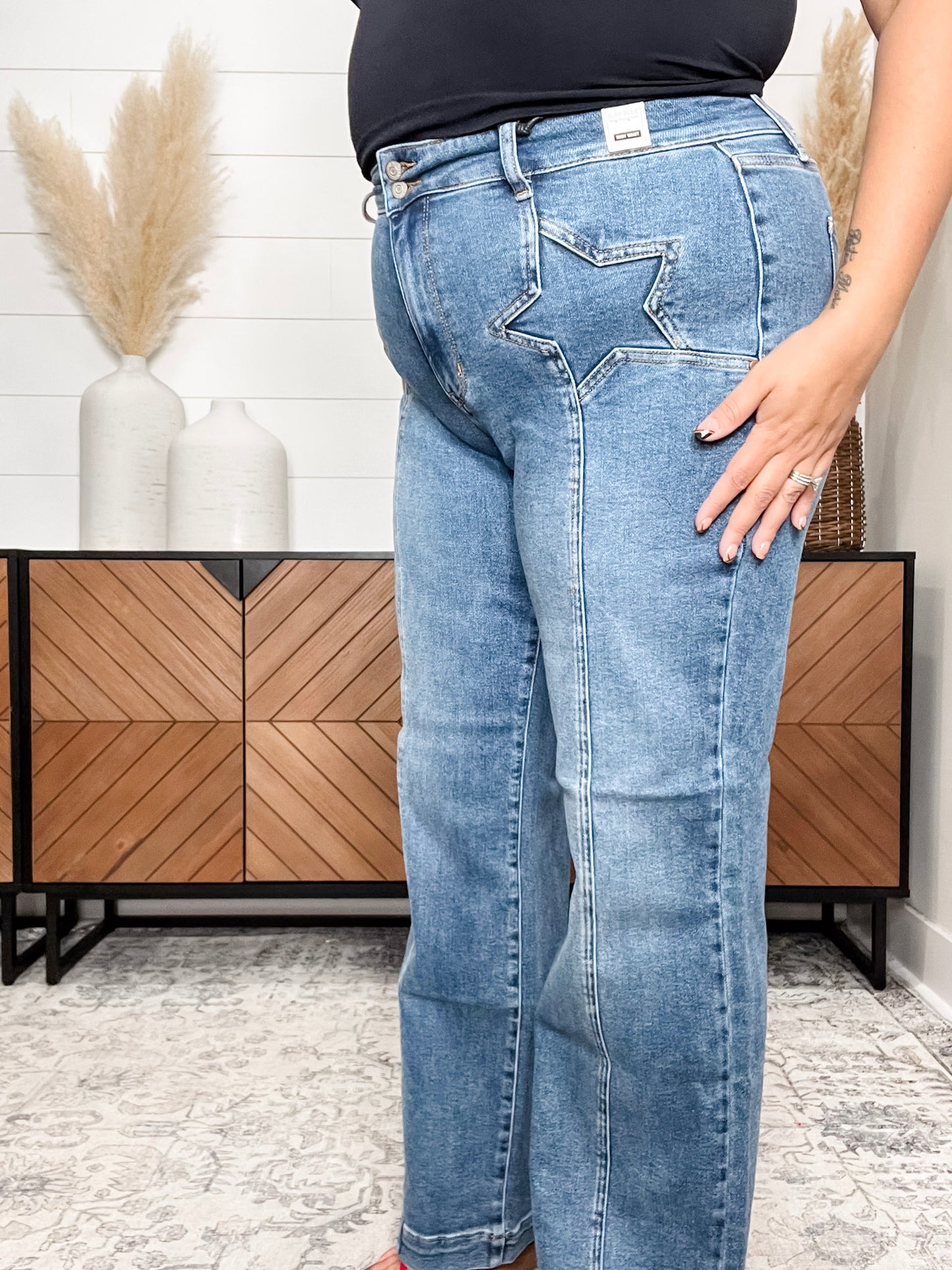 Judy Blue Star Detail Wide Leg Jeans
