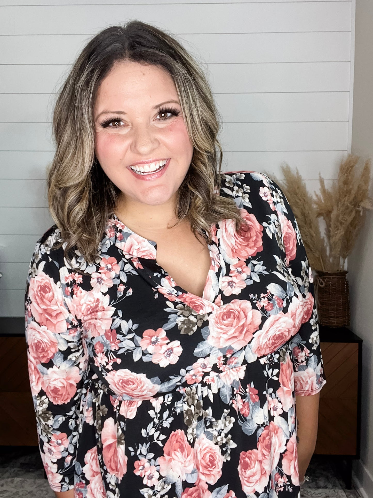 "Precise" Floral Split Neck 3/4 Sleeve Babydoll