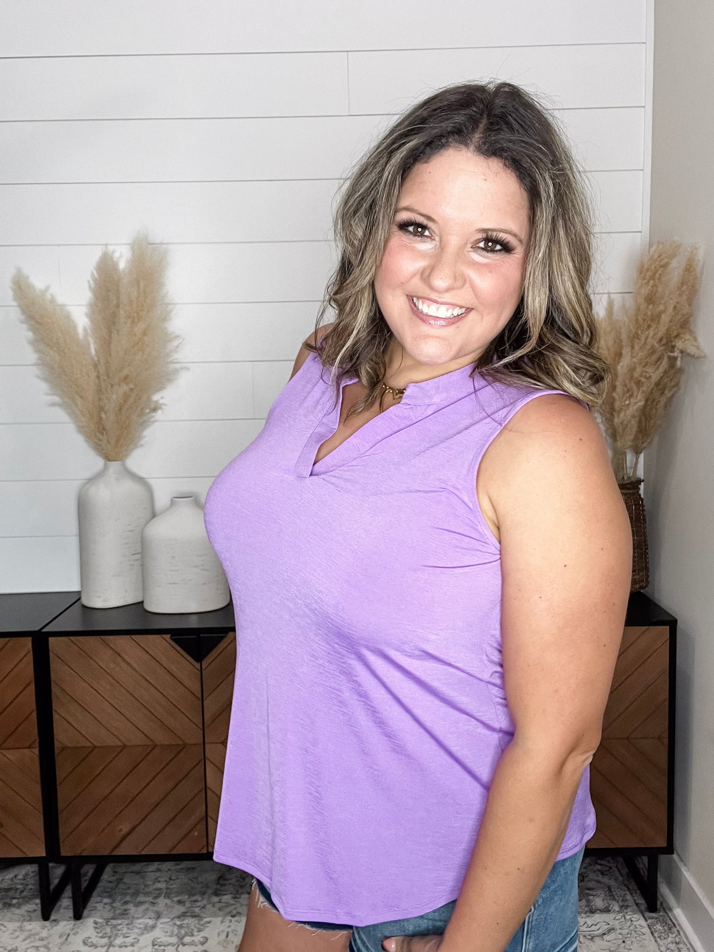 "Giddy" Solid Sleeveless Lizzy (Lavender)