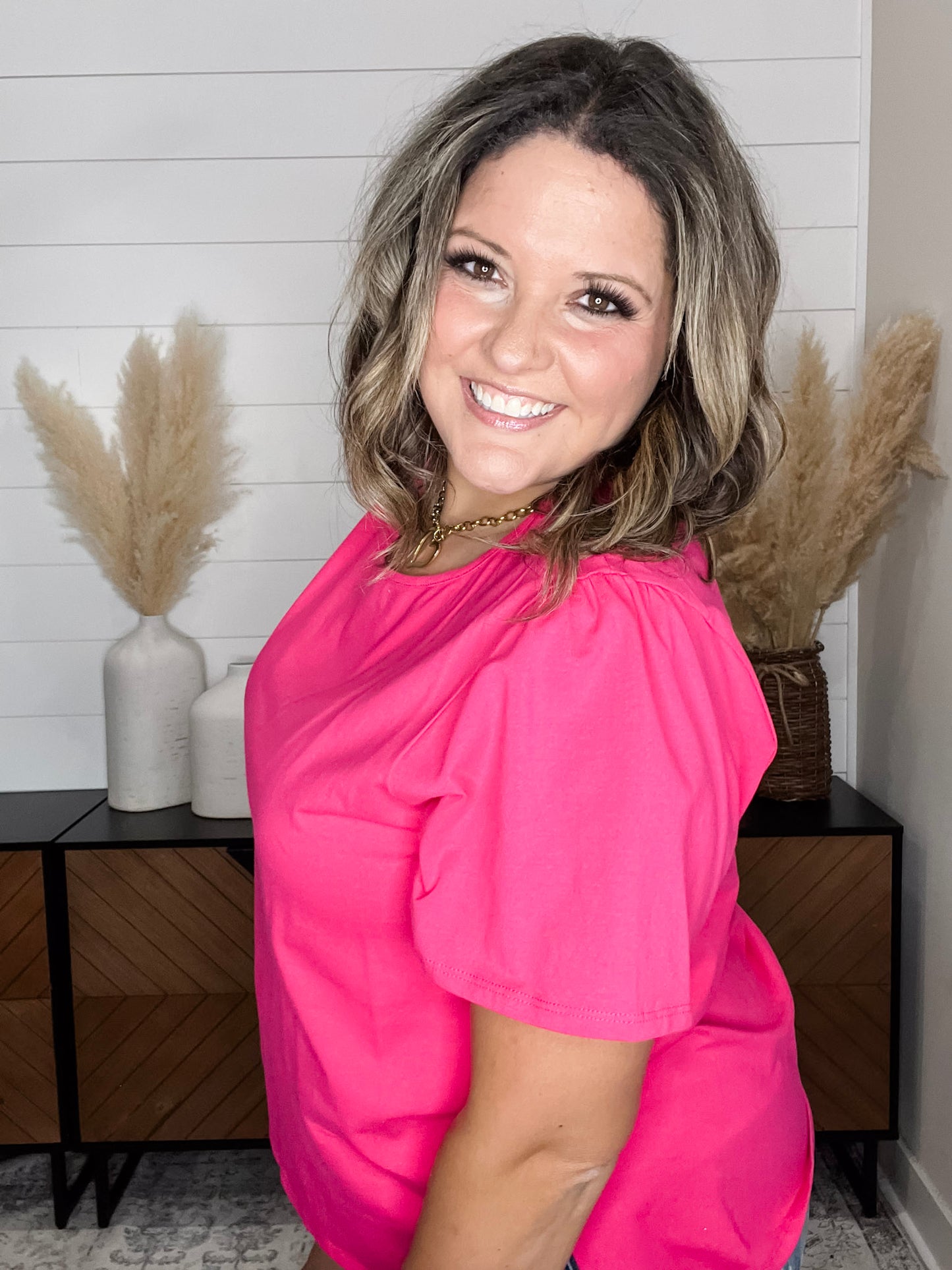 "Rearview" Short Sleeve with Side Slits (Fuchsia)