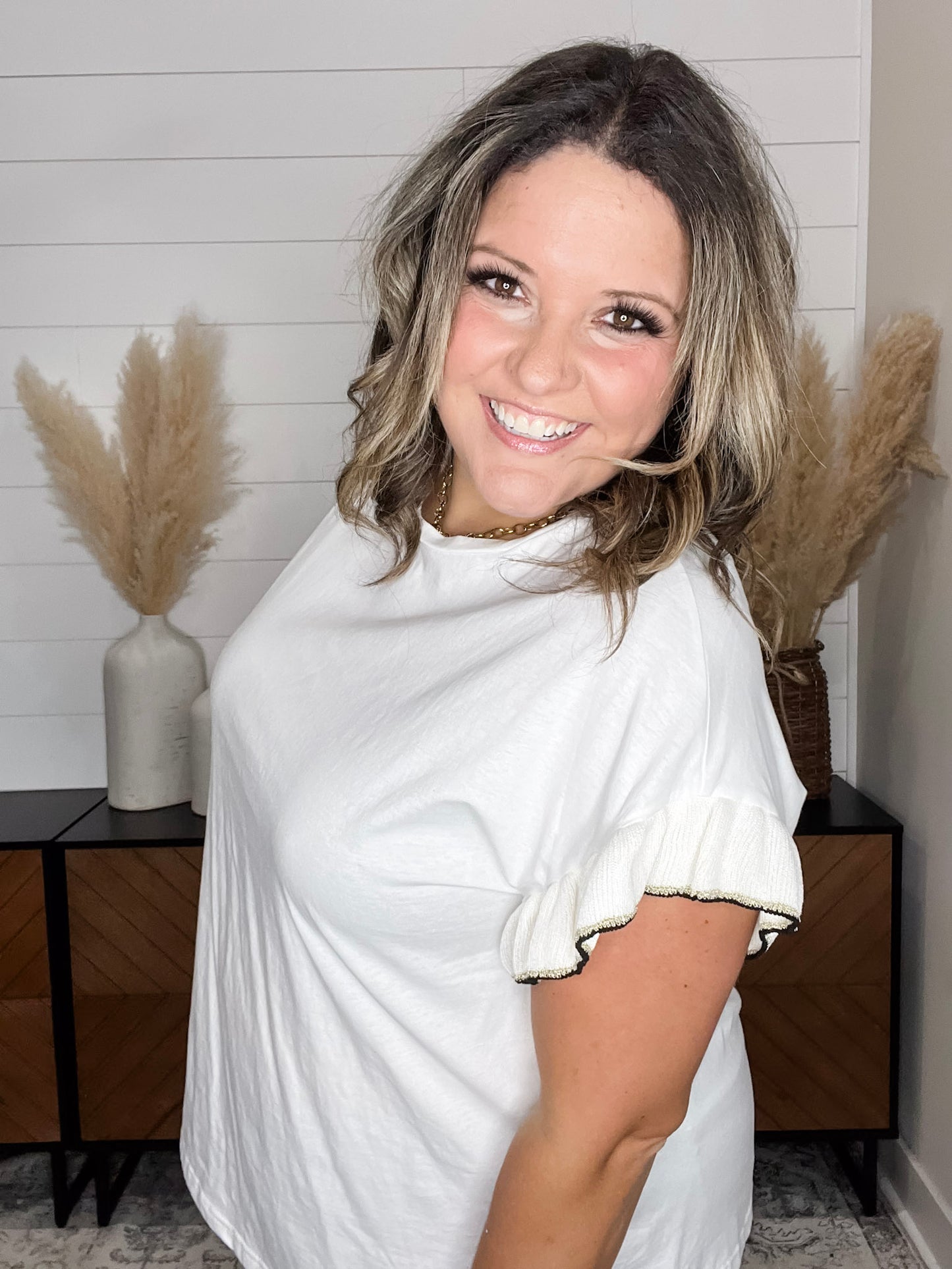 "Wonderment" Ruffle Sleeve Tee (Off White)