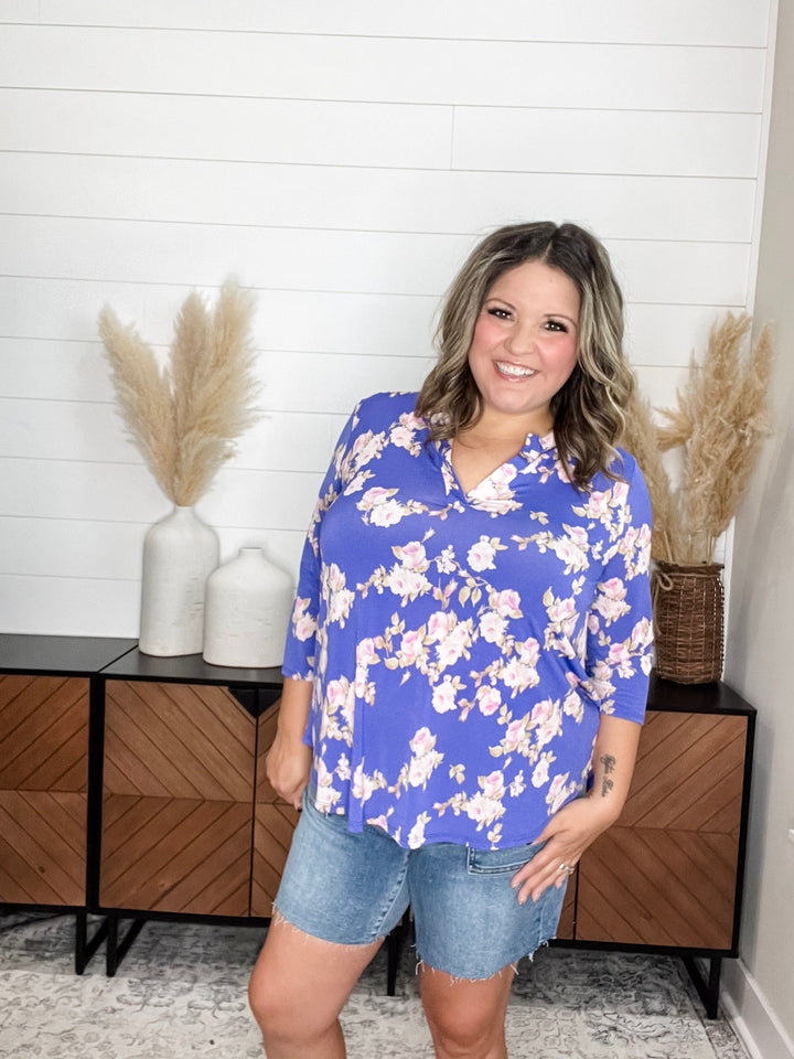 "Groove" Floral 3/4 Sleeve Split Neck