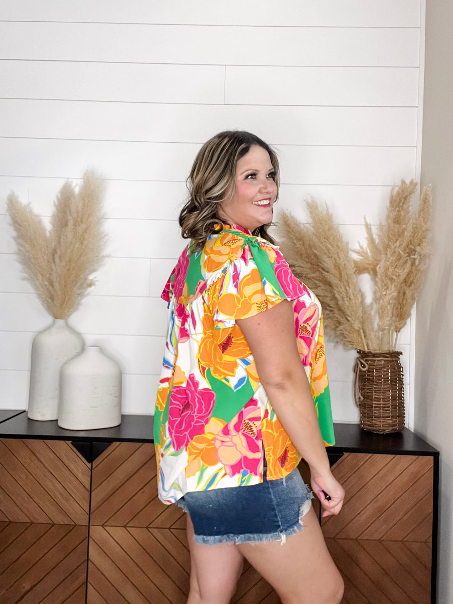 "Camden" Ruffle Collar and Sleeve Split Neck