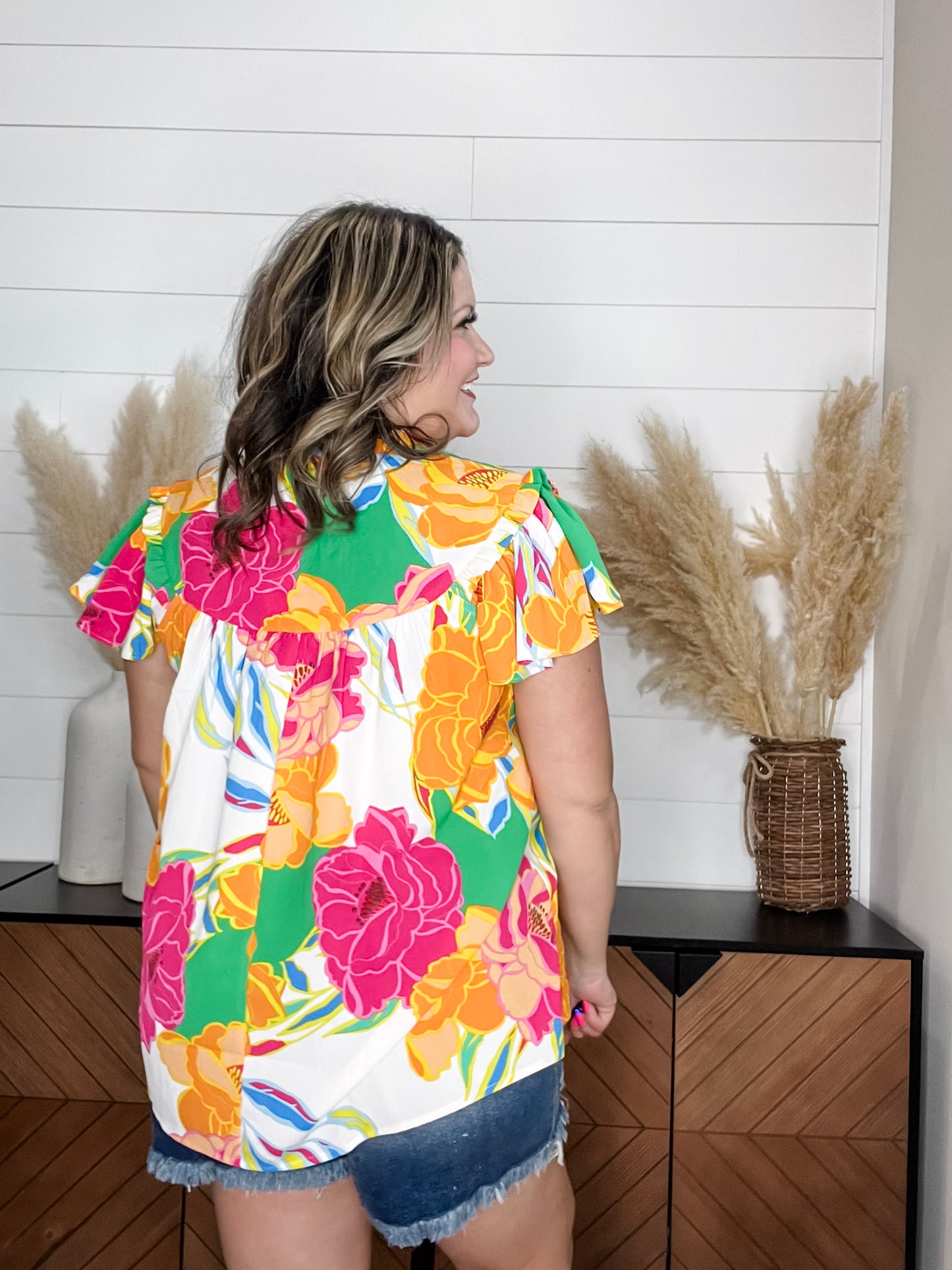 "Camden" Ruffle Collar and Sleeve Split Neck