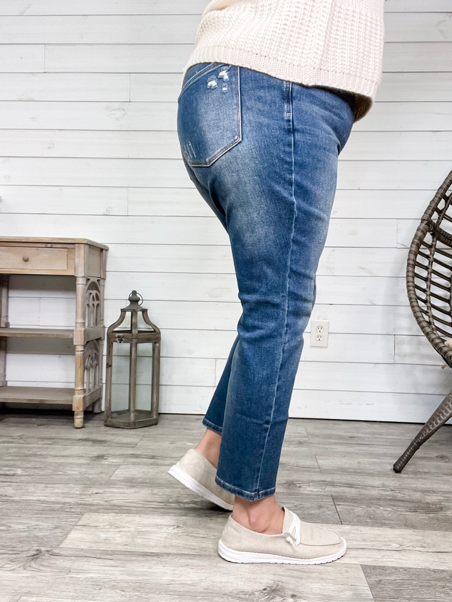 Judy Blue "Slimmy Shimmy" Slim Fit Tummy Control Jeans
