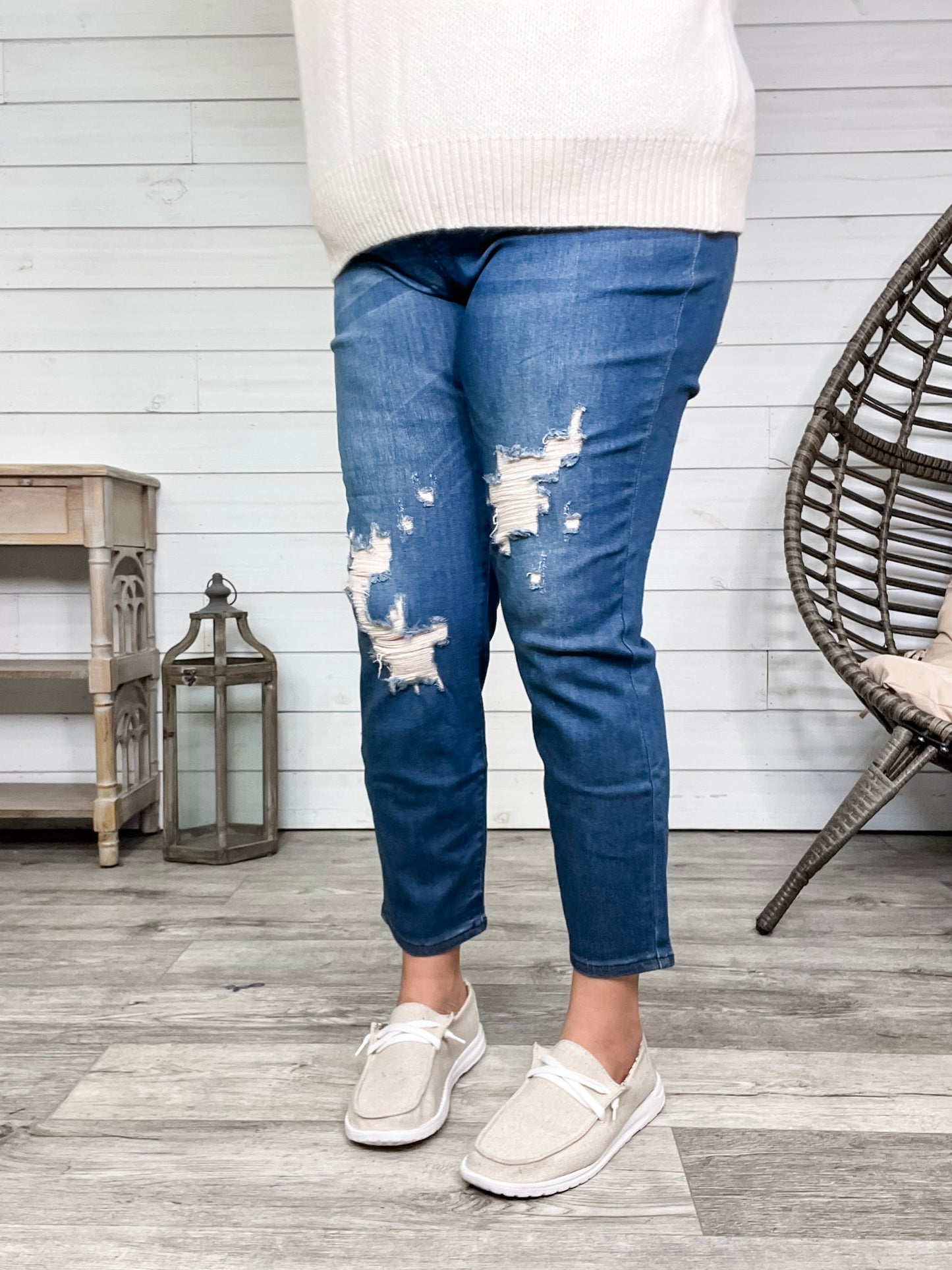 Judy Blue "She's A Wild One" Buttonfly Boyfriend Jean