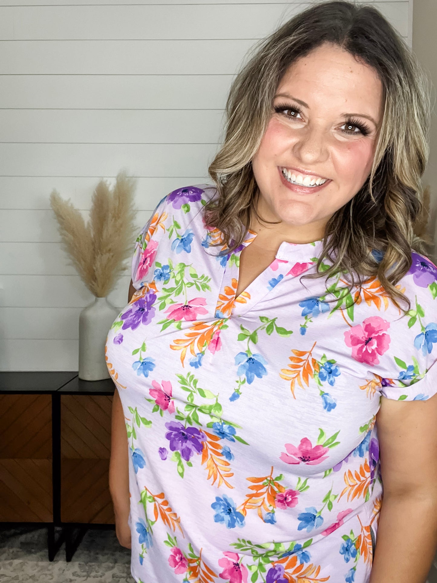 "Manning" Floral Split Neck Cuffed Short Sleeve (Lavender)