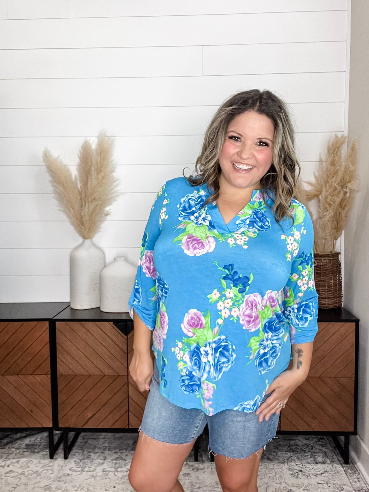 "Deep Dive" Floral Lizzy 3/4 Sleeve Split Neck Tops