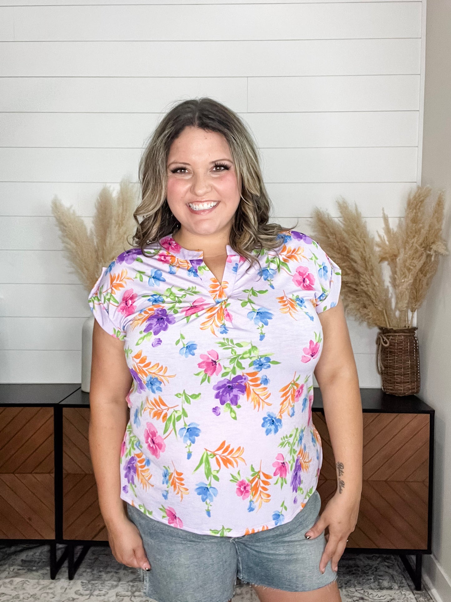 "Manning" Floral Split Neck Cuffed Short Sleeve (Lavender)