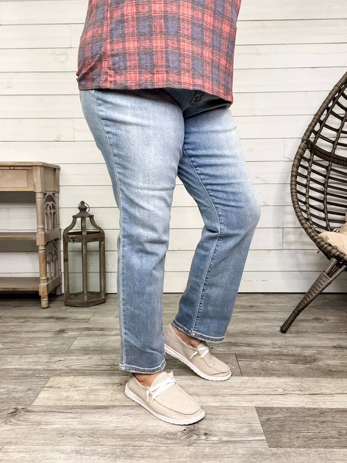 Judy Blue "Frosty No More" Thermal Straight Leg Jeans