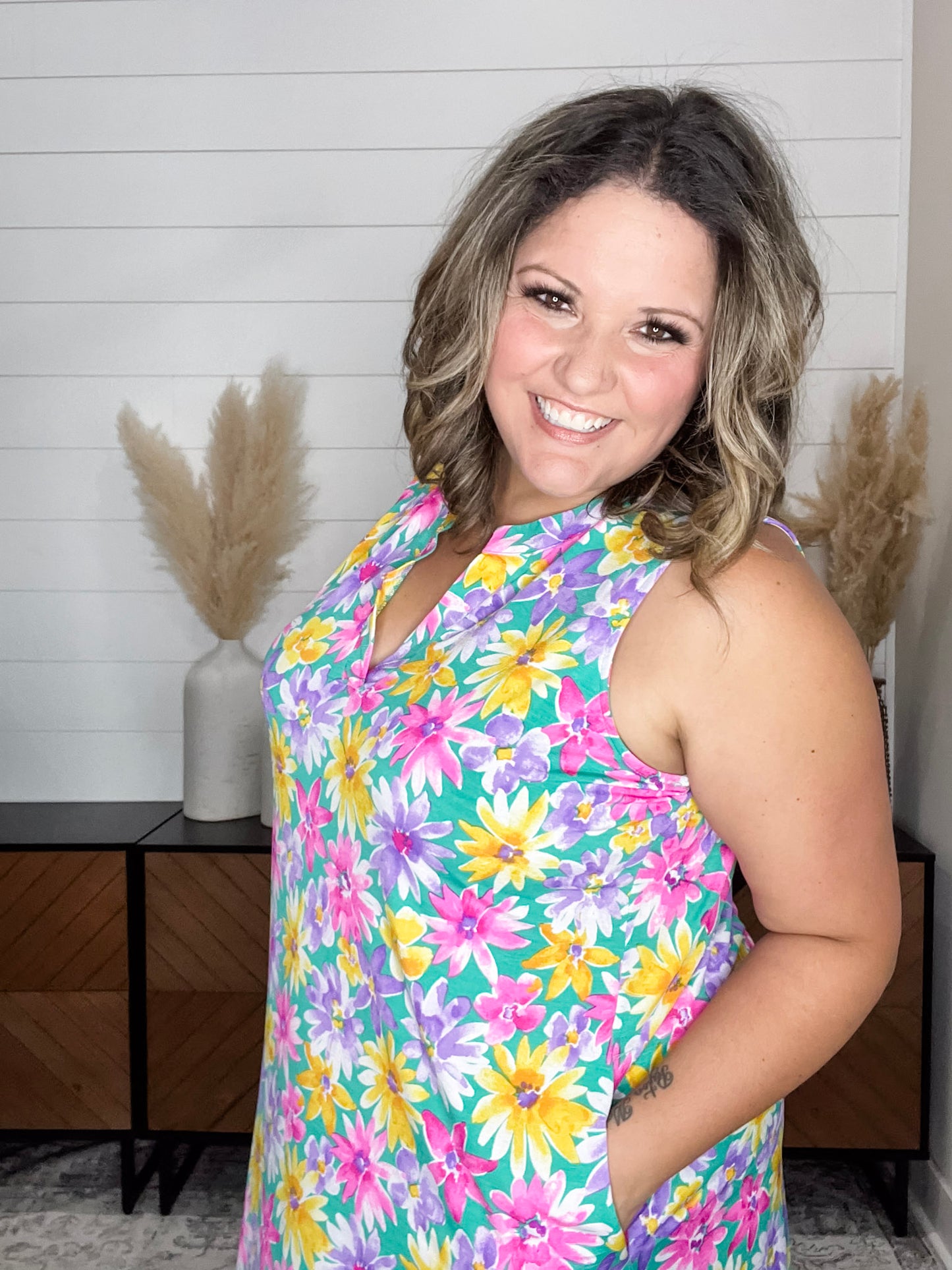 "Summerfield" Sleeveless Split Neck Dress with Pockets