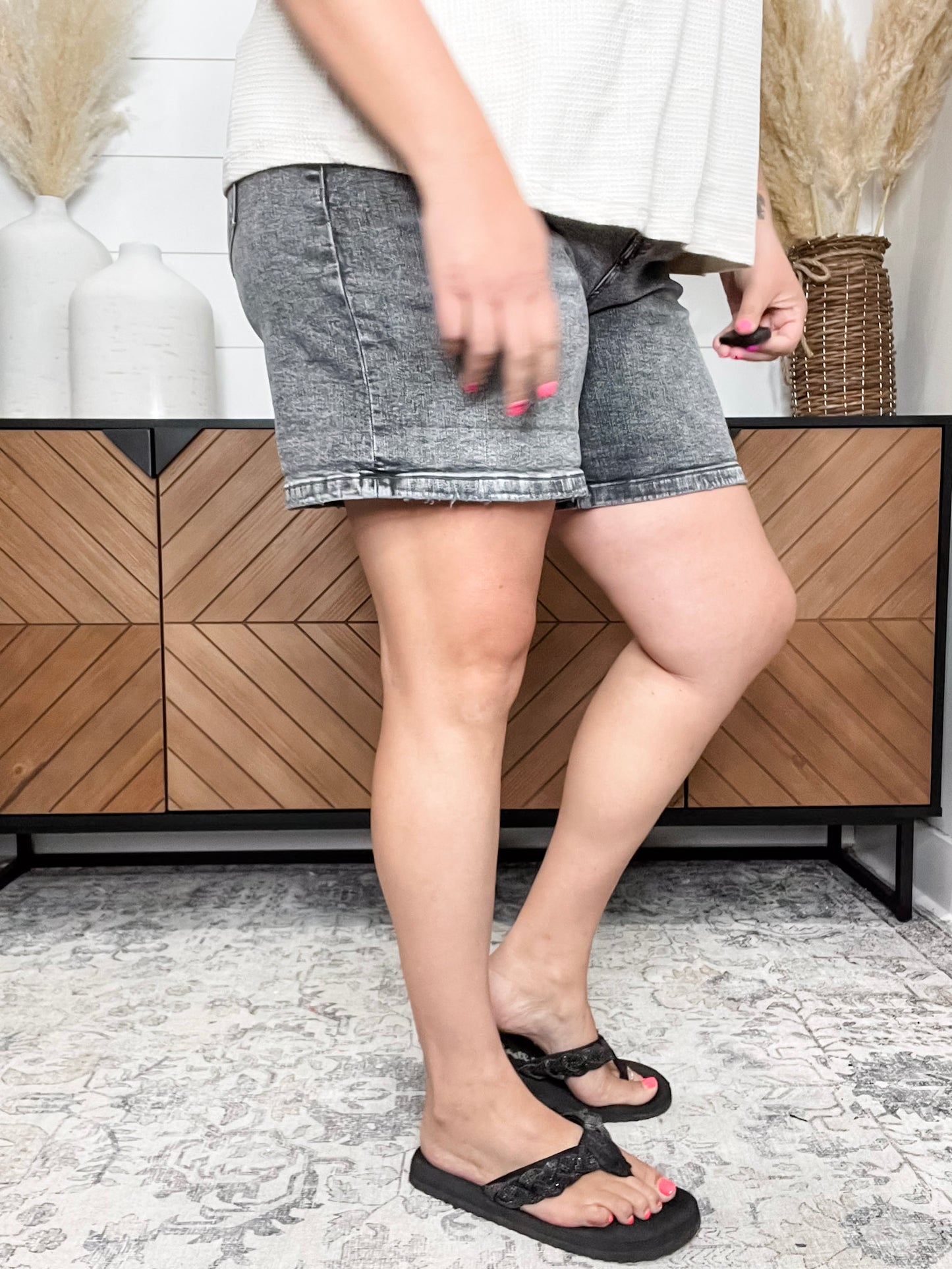Judy Blue “Did You See That” Grey Buttonfly shorts