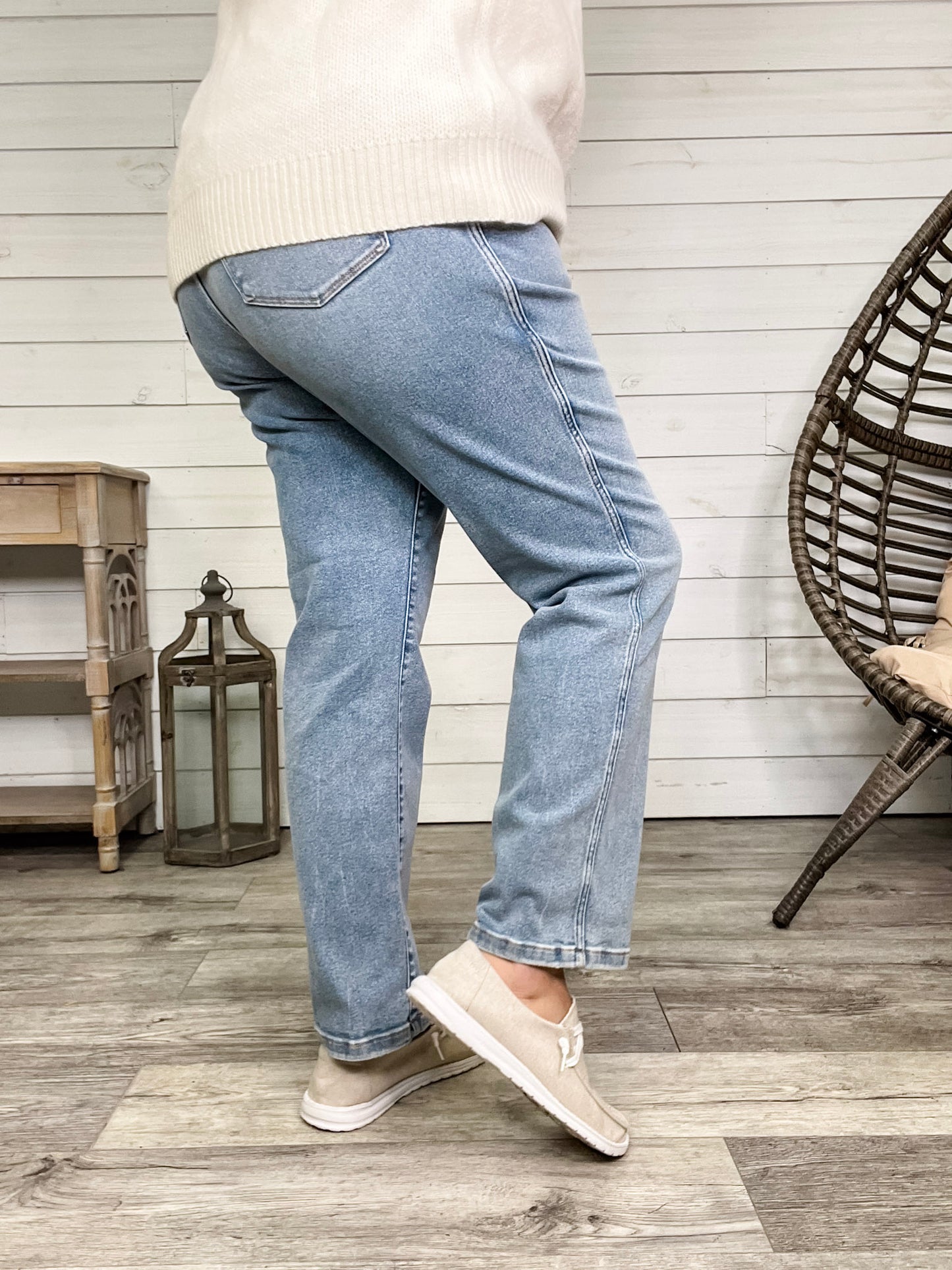 Judy Blue "Sterling" Straight Leg Jeans