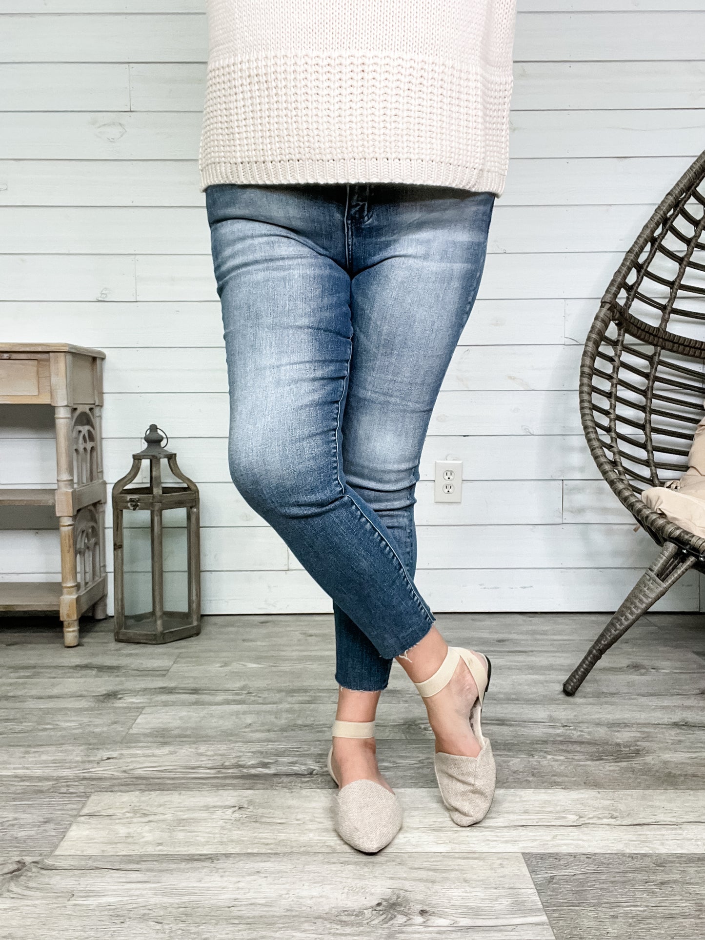 Judy Blue "Smitten on Mittens" Relaxed Fit Jeans
