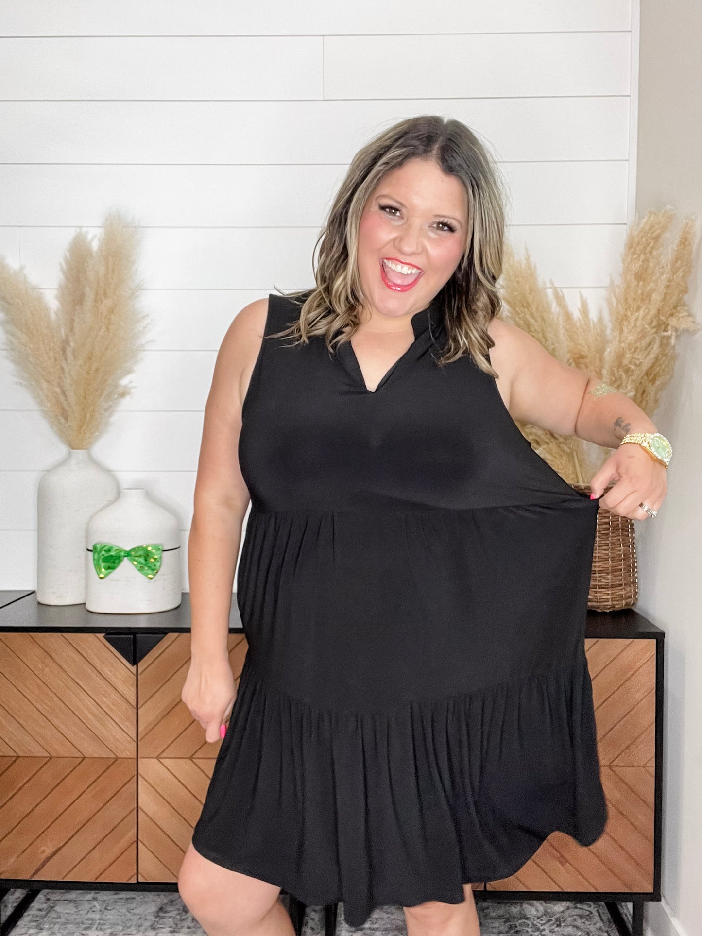 "Amos" Sleeveless Split Neck Tiered Dress (Black)