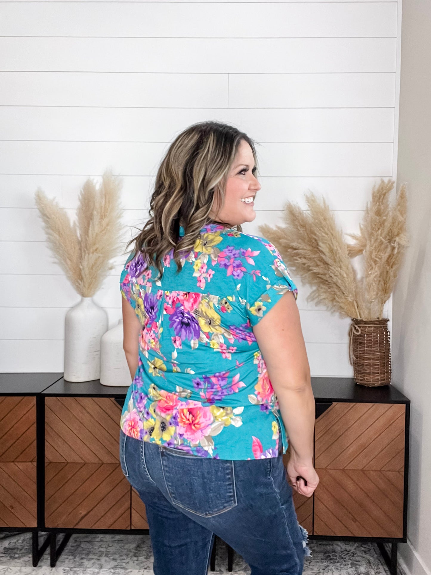 "Dexter" Floral Split Neck Cuffed Short Sleeve