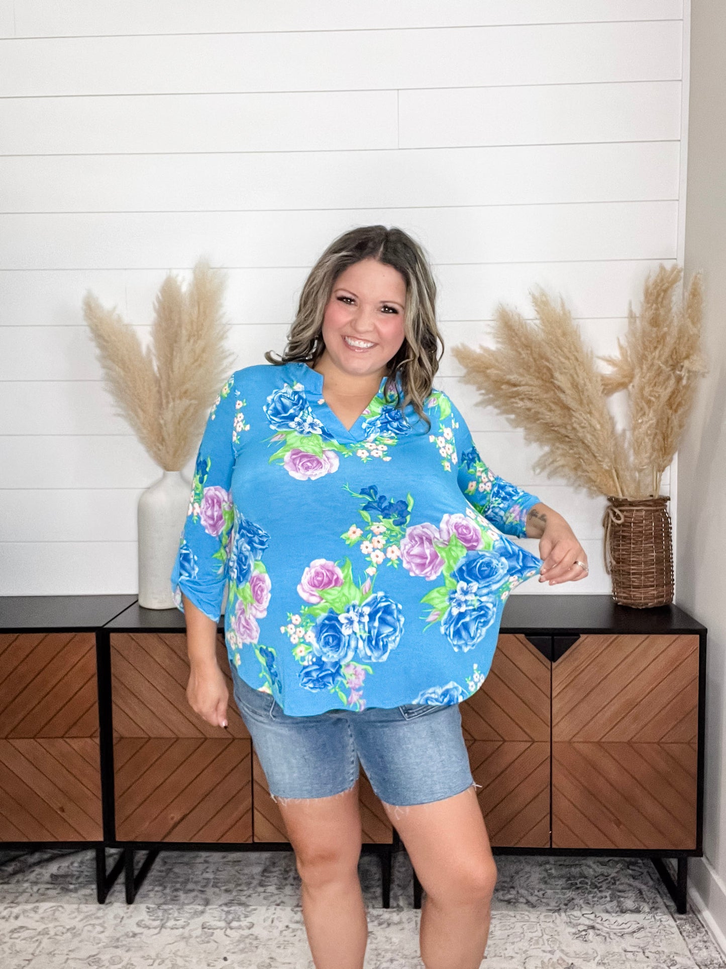 "Deep Dive" Floral Lizzy 3/4 Sleeve Split Neck Tops