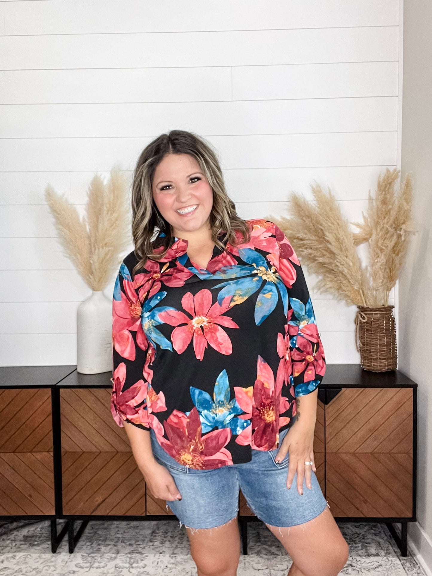 "Beaumont" Floral Lizzy 3/4 Sleeve Split Neck