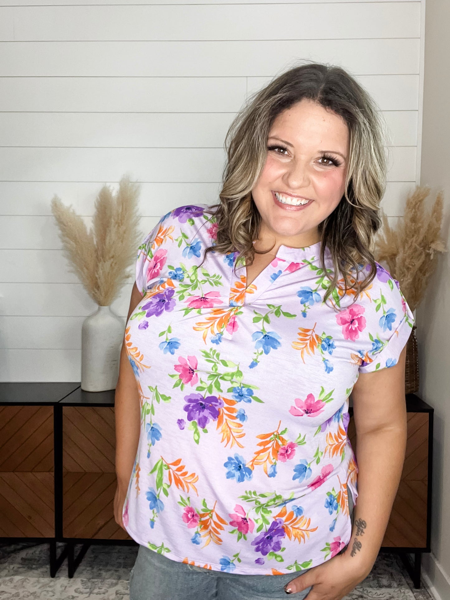 "Manning" Floral Split Neck Cuffed Short Sleeve (Lavender)