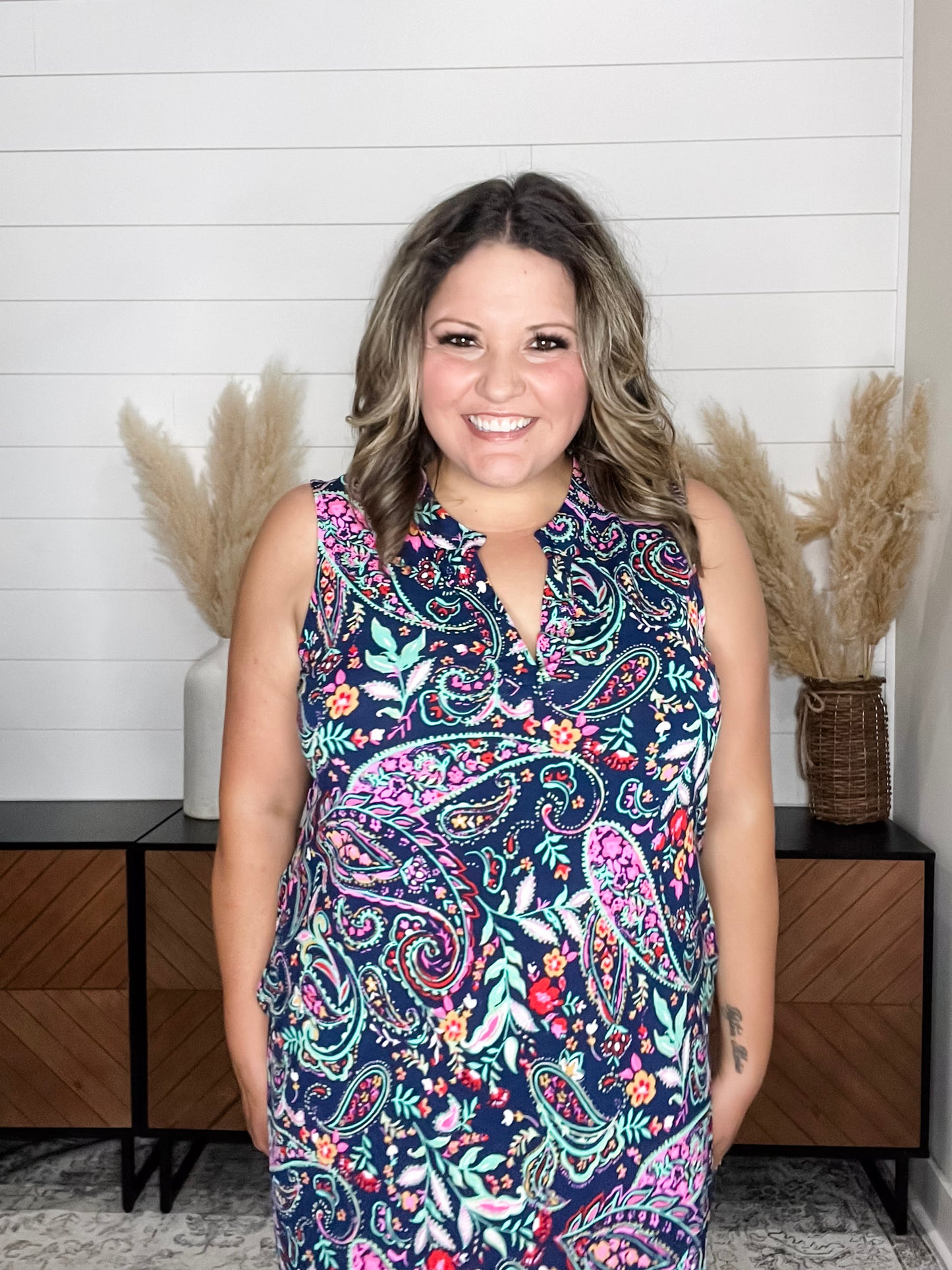 "Sherwood" Sleeveless Split Neck Dress with Pockets