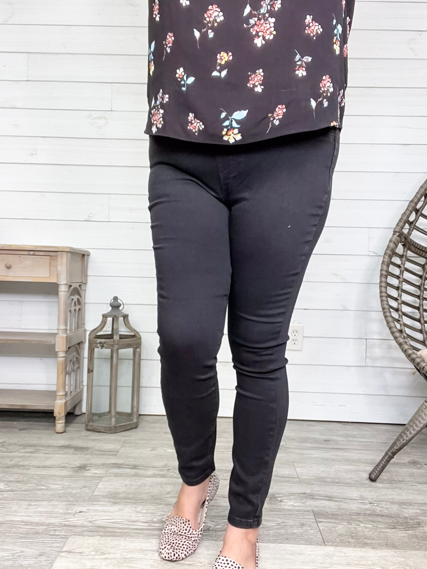 Judy Blue "Freaky Friday" Black Pull On Jeggings