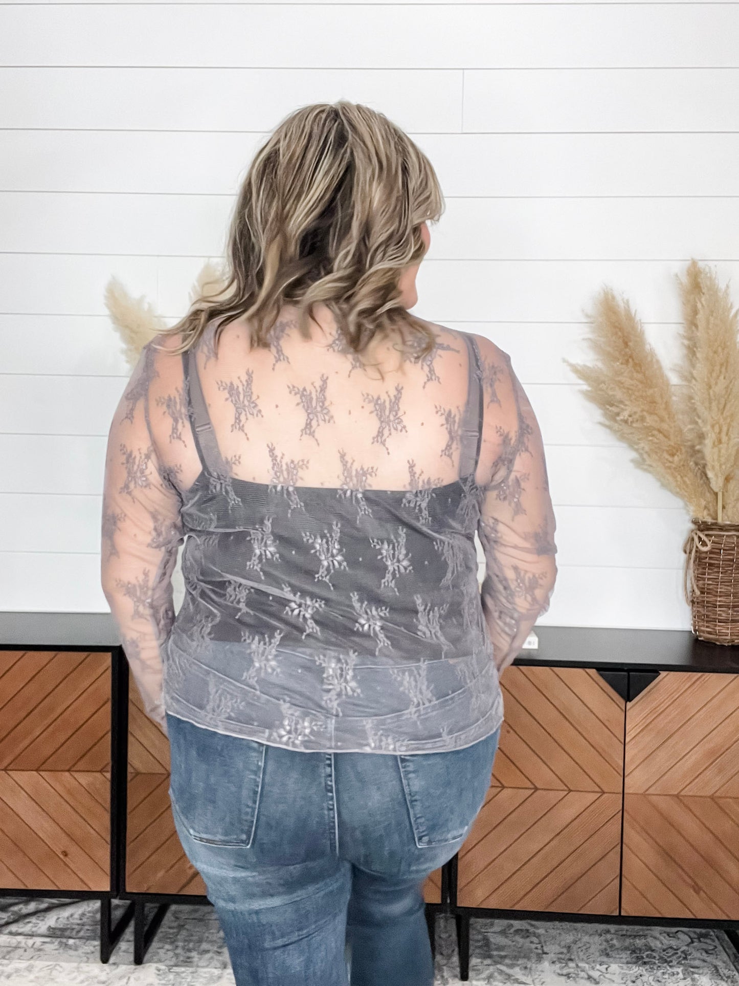 "Quarter" Long Sleeve Lace Top (Grey)