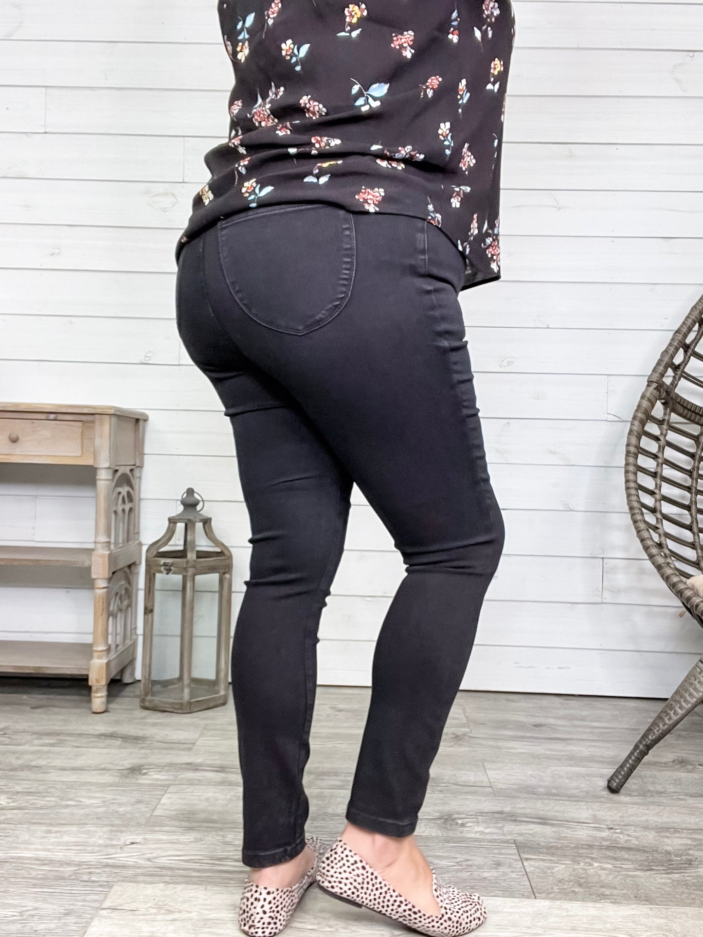 Judy Blue "Freaky Friday" Black Pull On Jeggings