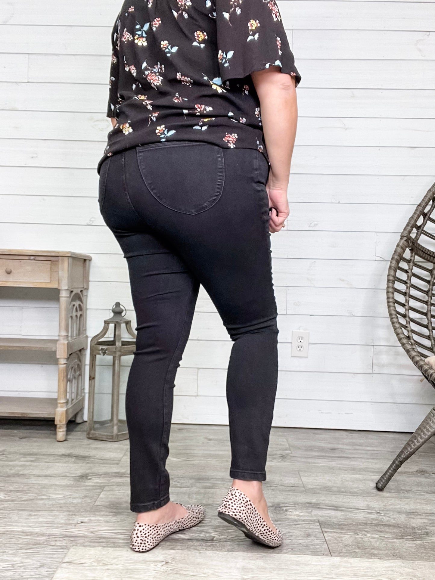 Judy Blue "Freaky Friday" Black Pull On Jeggings