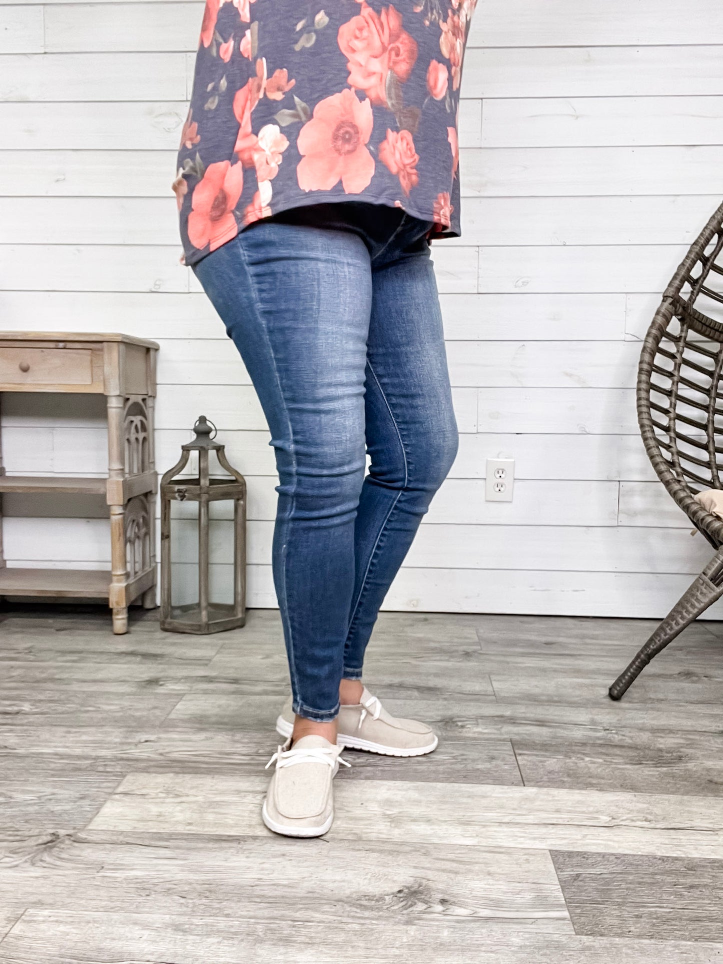Judy Blue "Down Home" Buttonfly Skinny Jeans