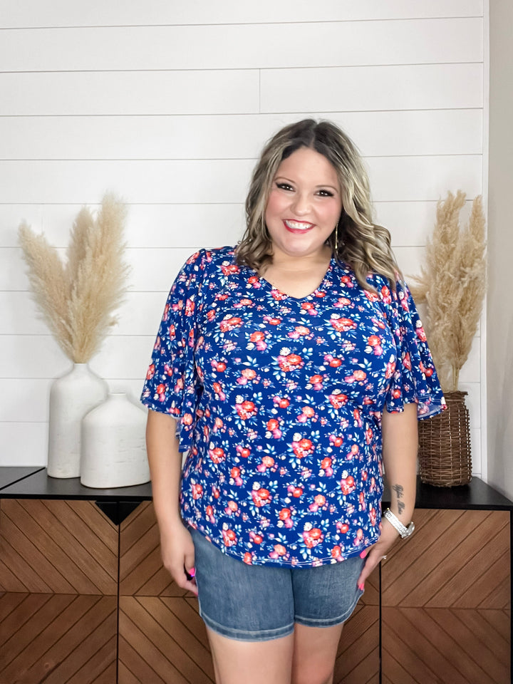 "Diffuse" Short Ruffled Sleeve U Neck