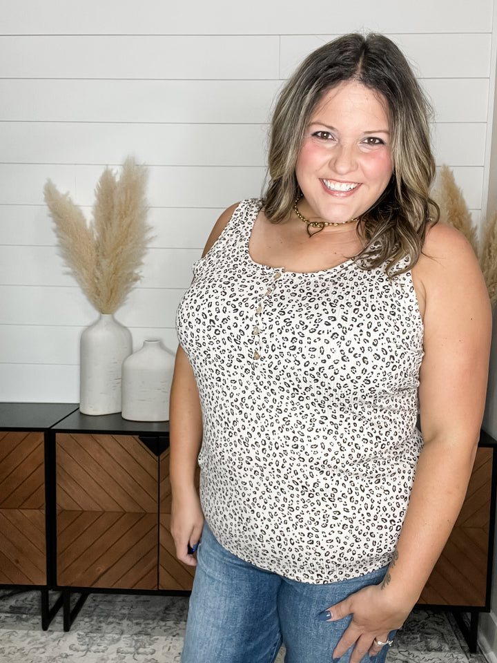 "Troy" Tank with Front Buttons