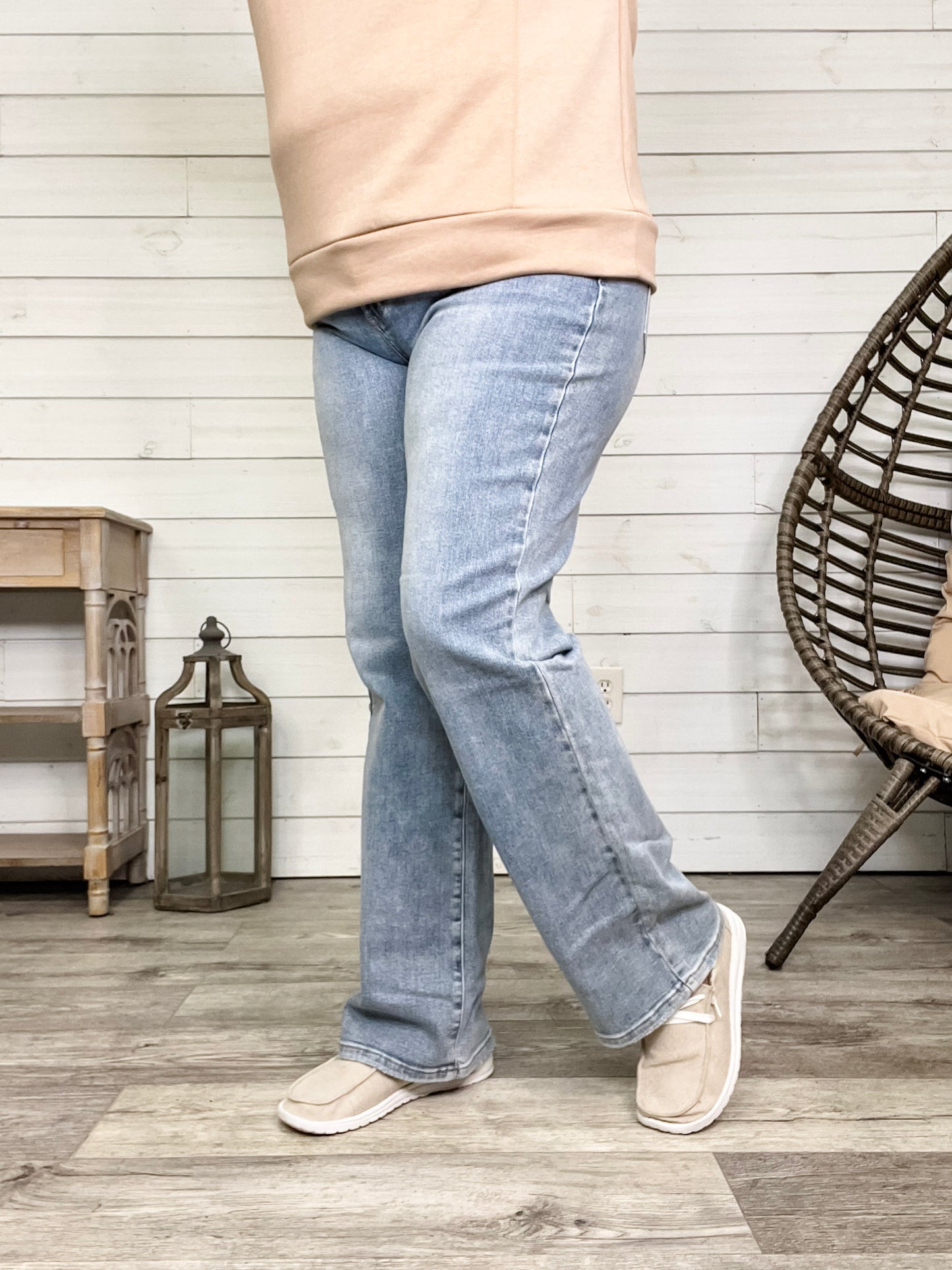 Judy Blue "Stoked" Yoke Front Straight Leg Jeans
