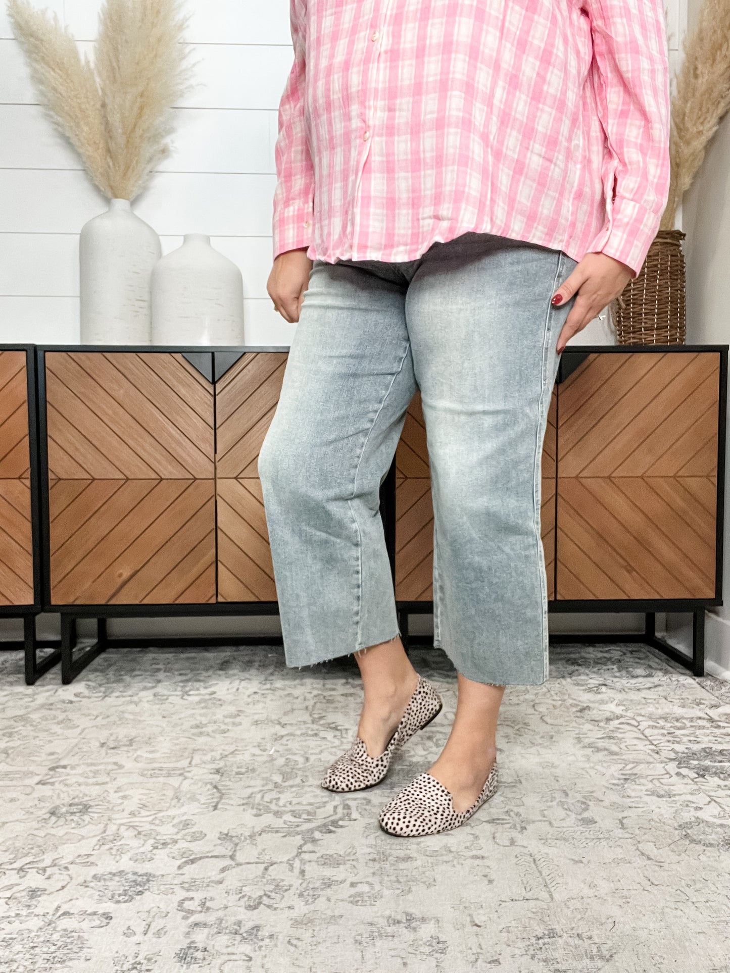 Judy Blue "Smashing and Dashing" Tummy Control Wide Leg Crop