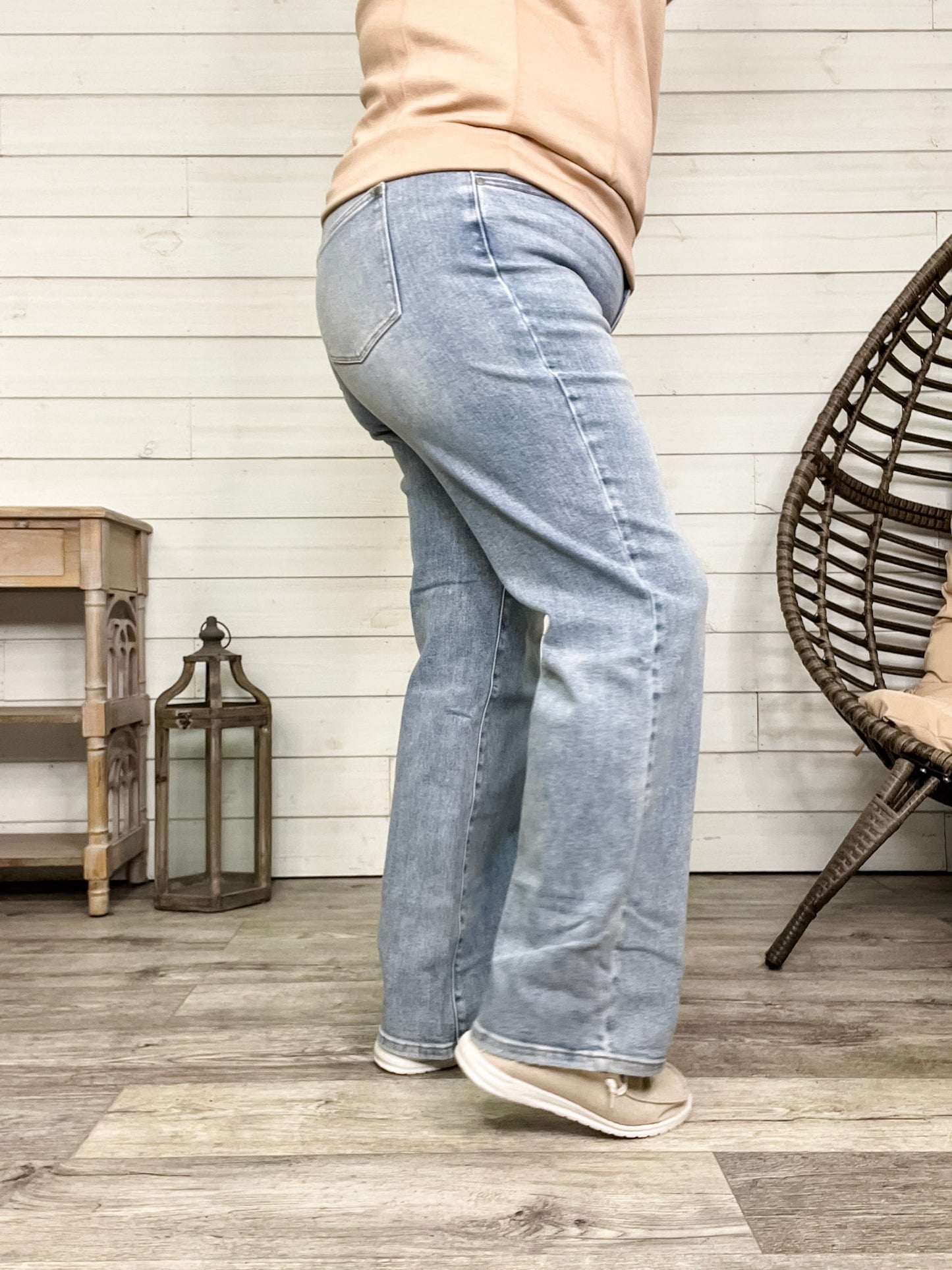 Judy Blue "Stoked" Yoke Front Straight Leg Jeans