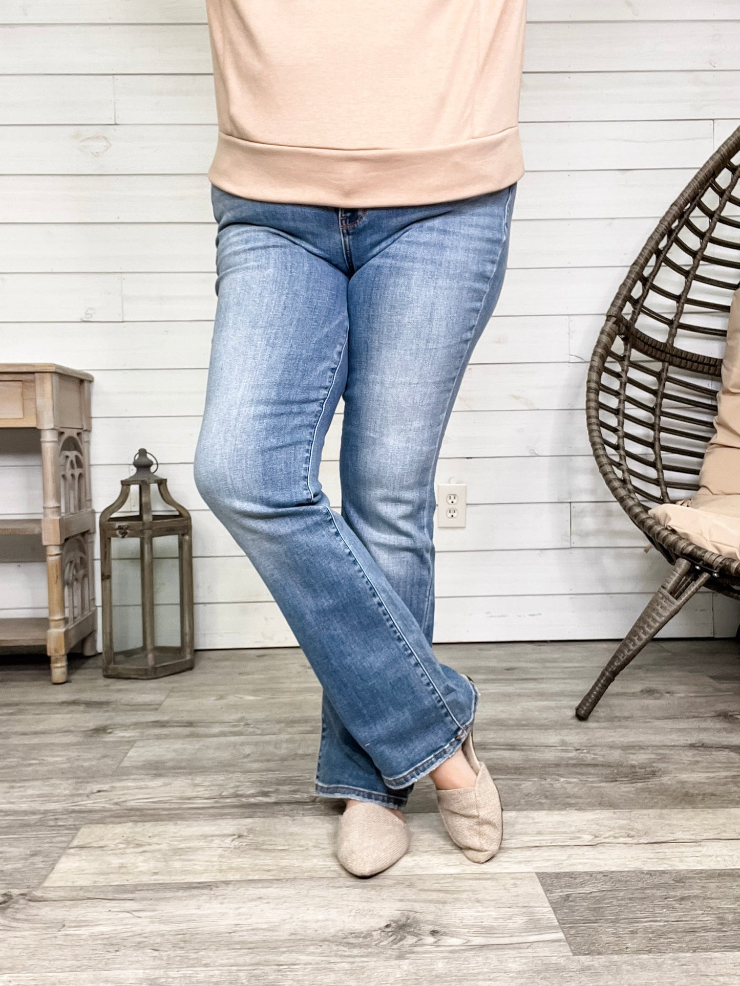 Judy Blue "All Smiles" Bootcut Jeans