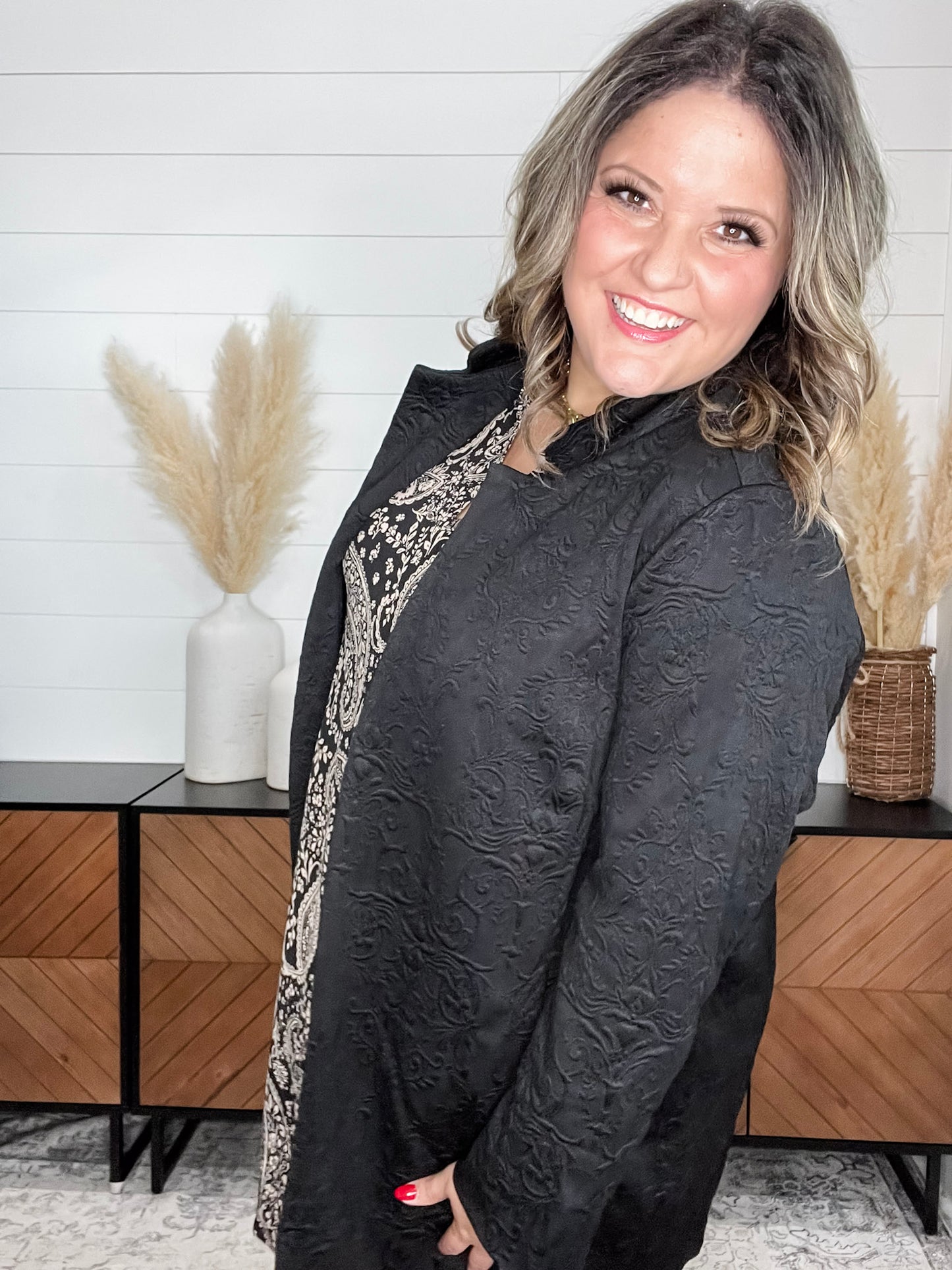 "Amara" Jacquard Midi Coat with Pockets (Black)