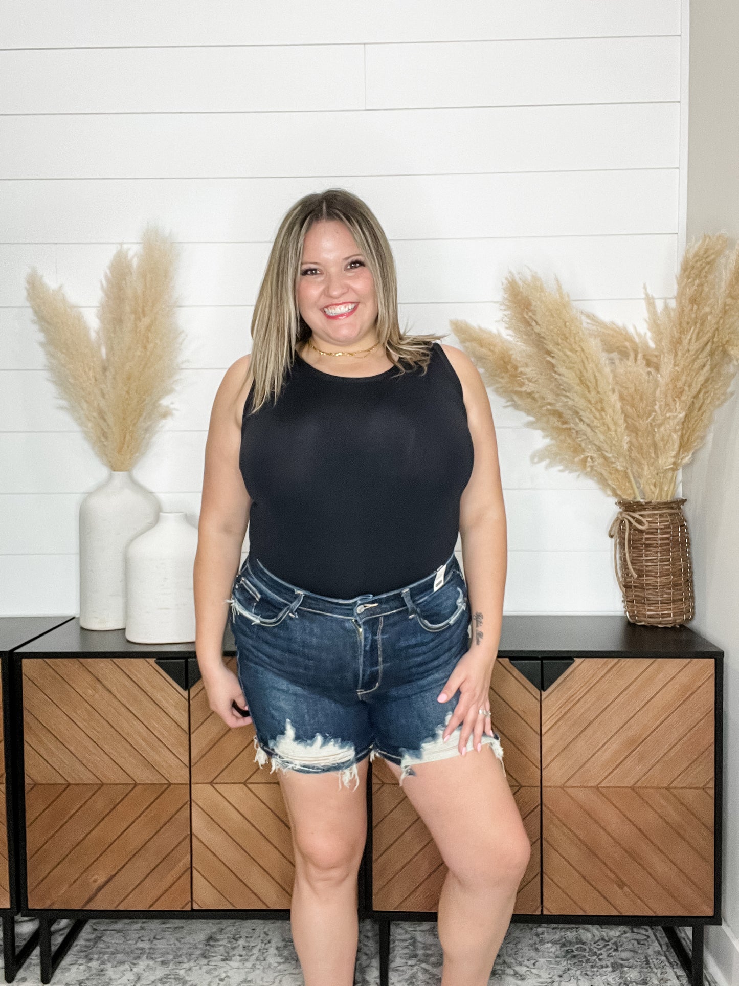 "Rayleen" Seamless Smoothing Tank (Black & Nude)