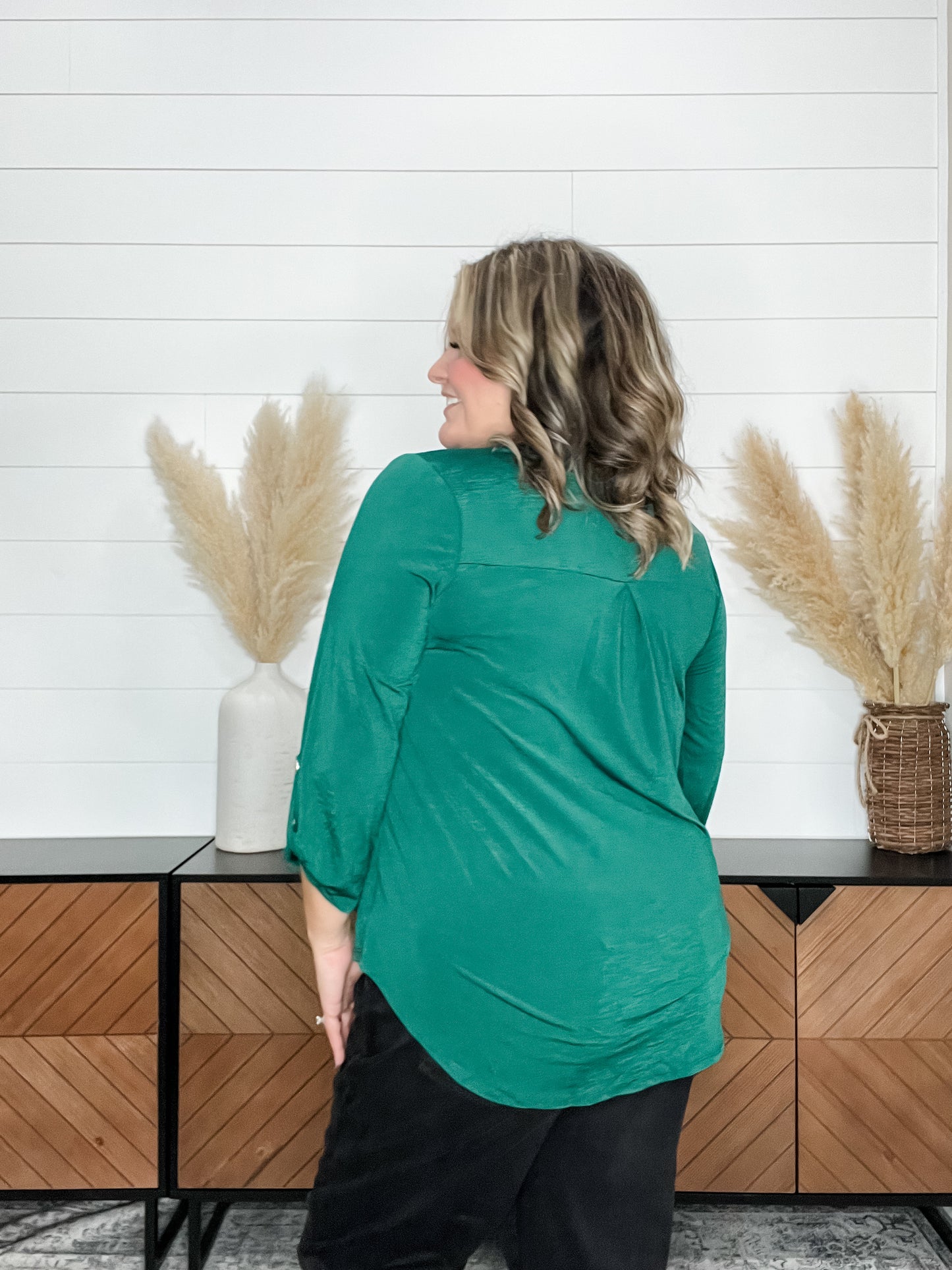 Dear Scarlett "Bold Choice" 3/4 Sleeve Split Neck (Jewel Green)