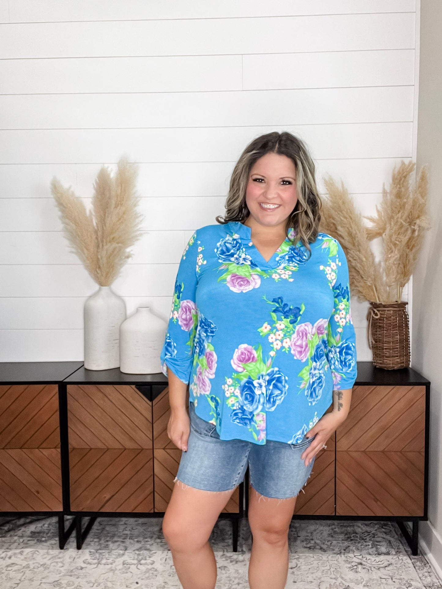 "Deep Dive" Floral Lizzy 3/4 Sleeve Split Neck Tops