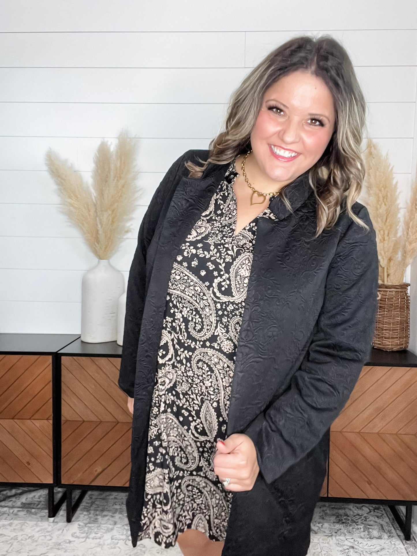 "Amara" Jacquard Midi Coat with Pockets (Black)