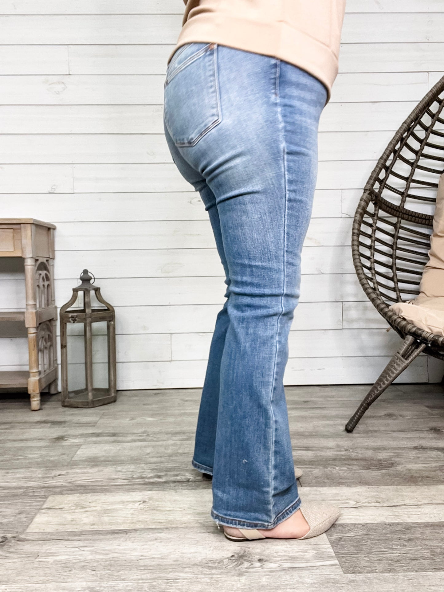 Judy Blue "All Smiles" Bootcut Jeans
