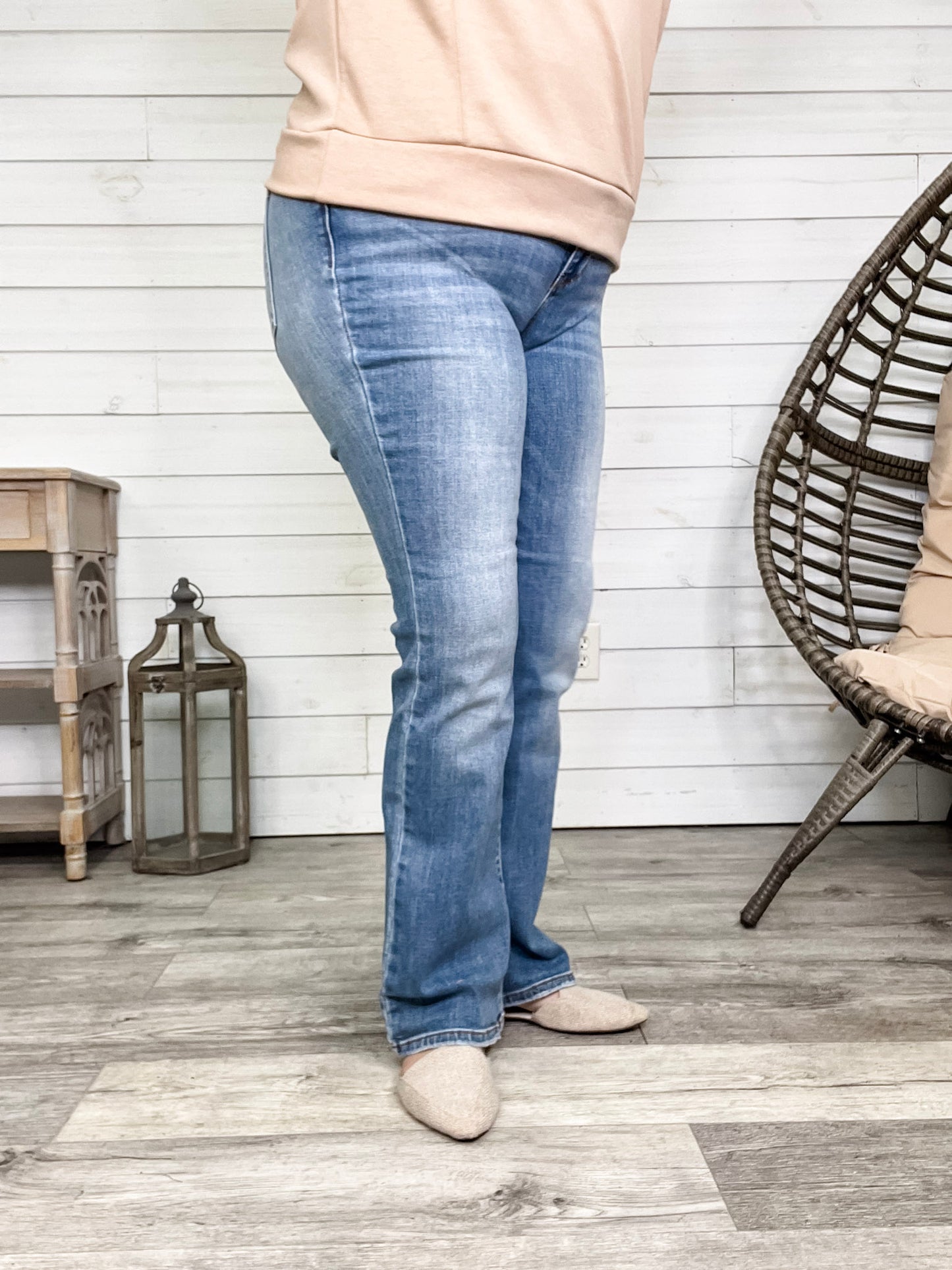 Judy Blue "All Smiles" Bootcut Jeans