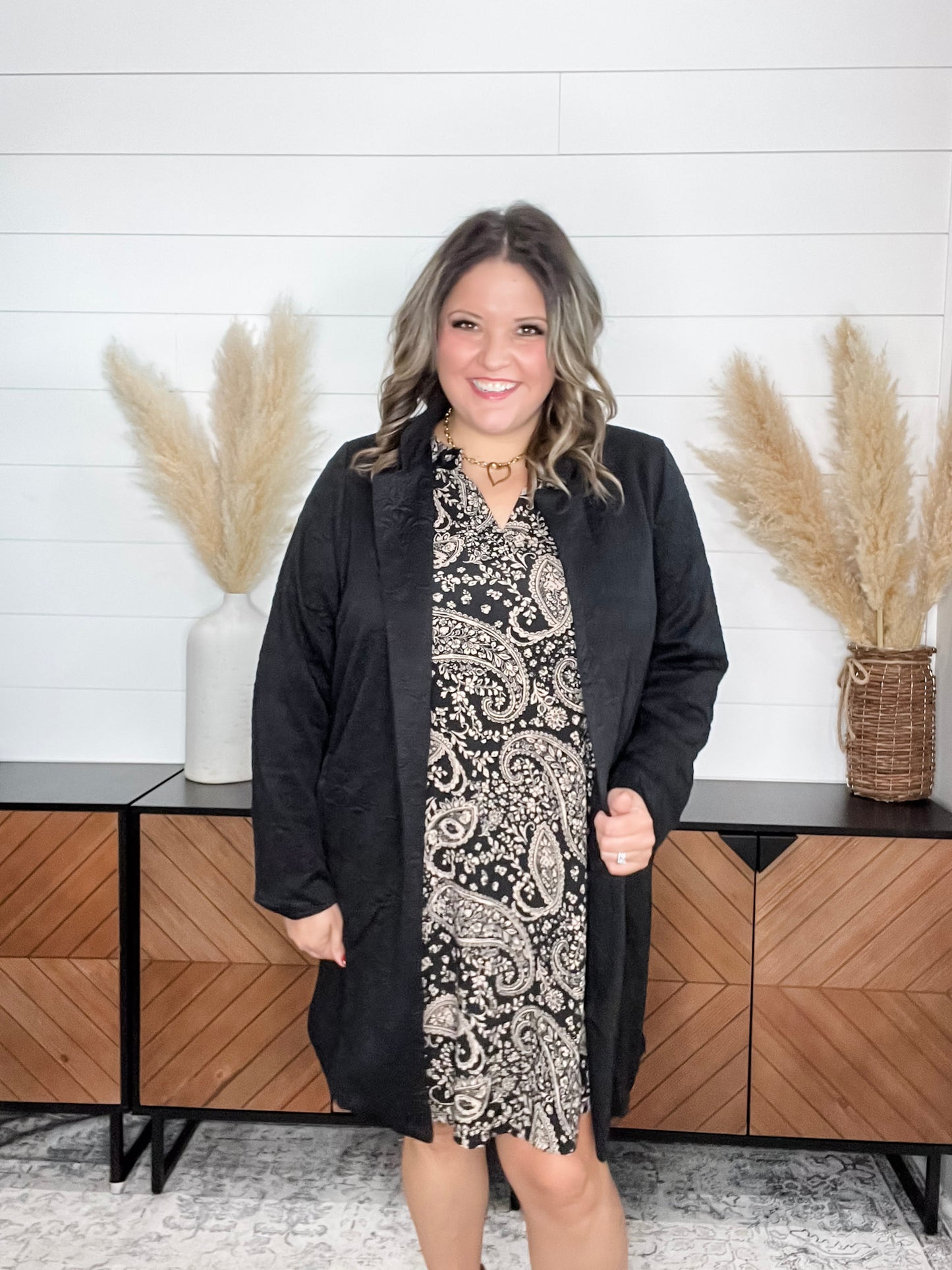 "Amara" Jacquard Midi Coat with Pockets (Black)