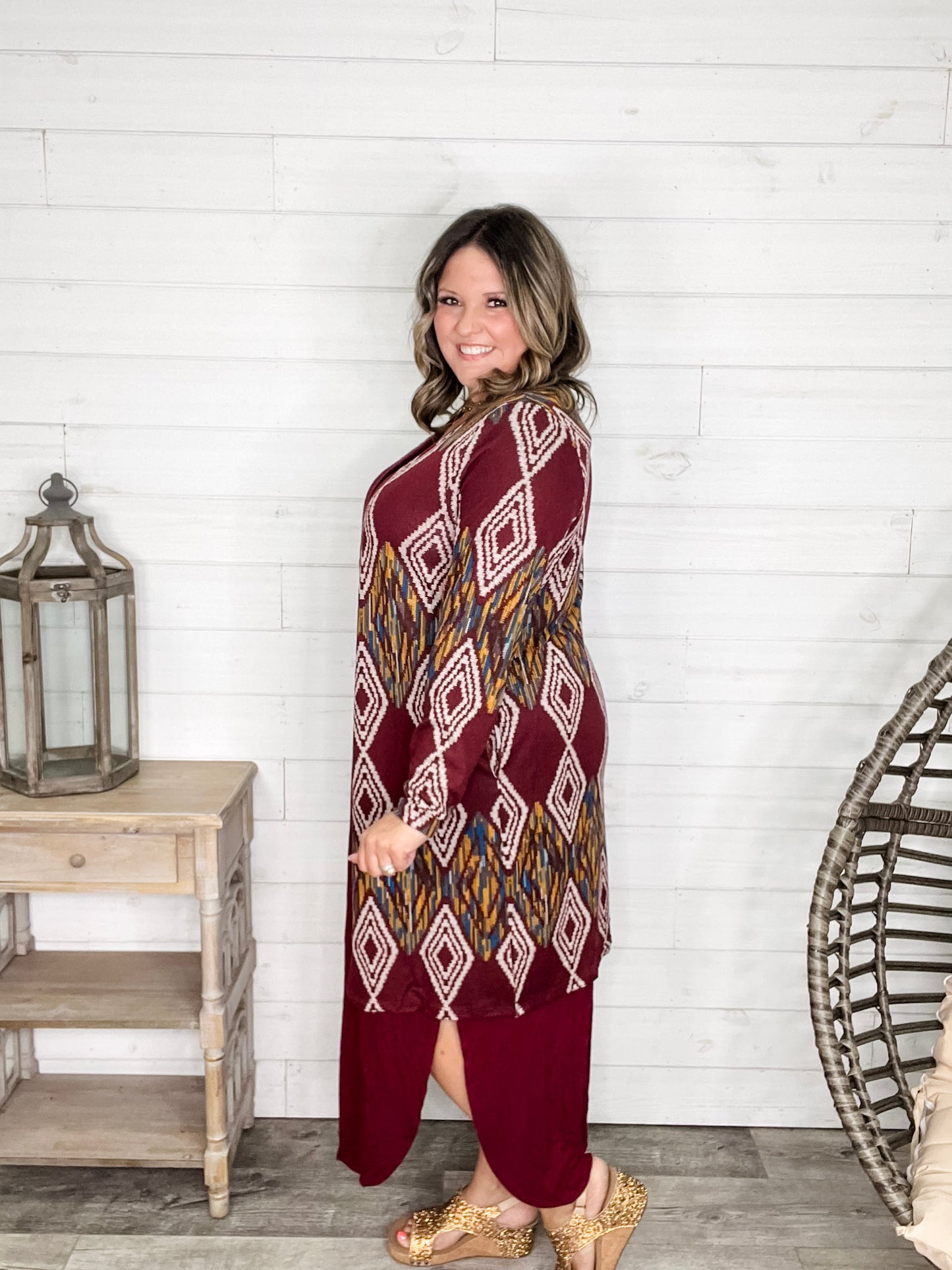 "Dutton" Aztec Print Cardigan with Pockets (Burgundy)